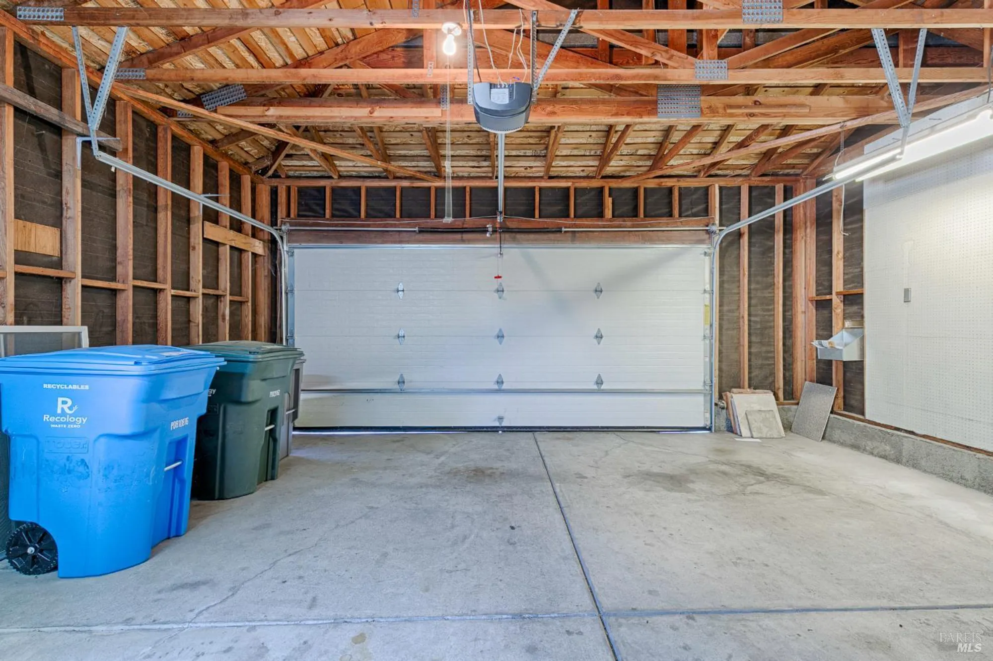 Property Slideshow image 41 of 44 | 447 meadowgreen dr, Santa Rosa, CA, 95409