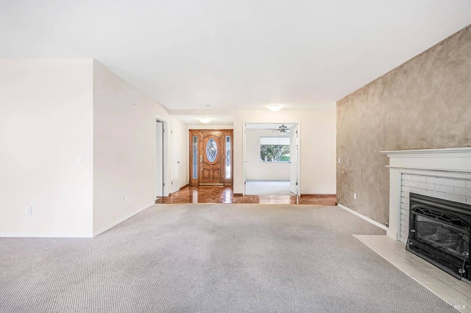 Property Slideshow image 6 of 44 | 447 meadowgreen dr, Santa Rosa, CA, 95409