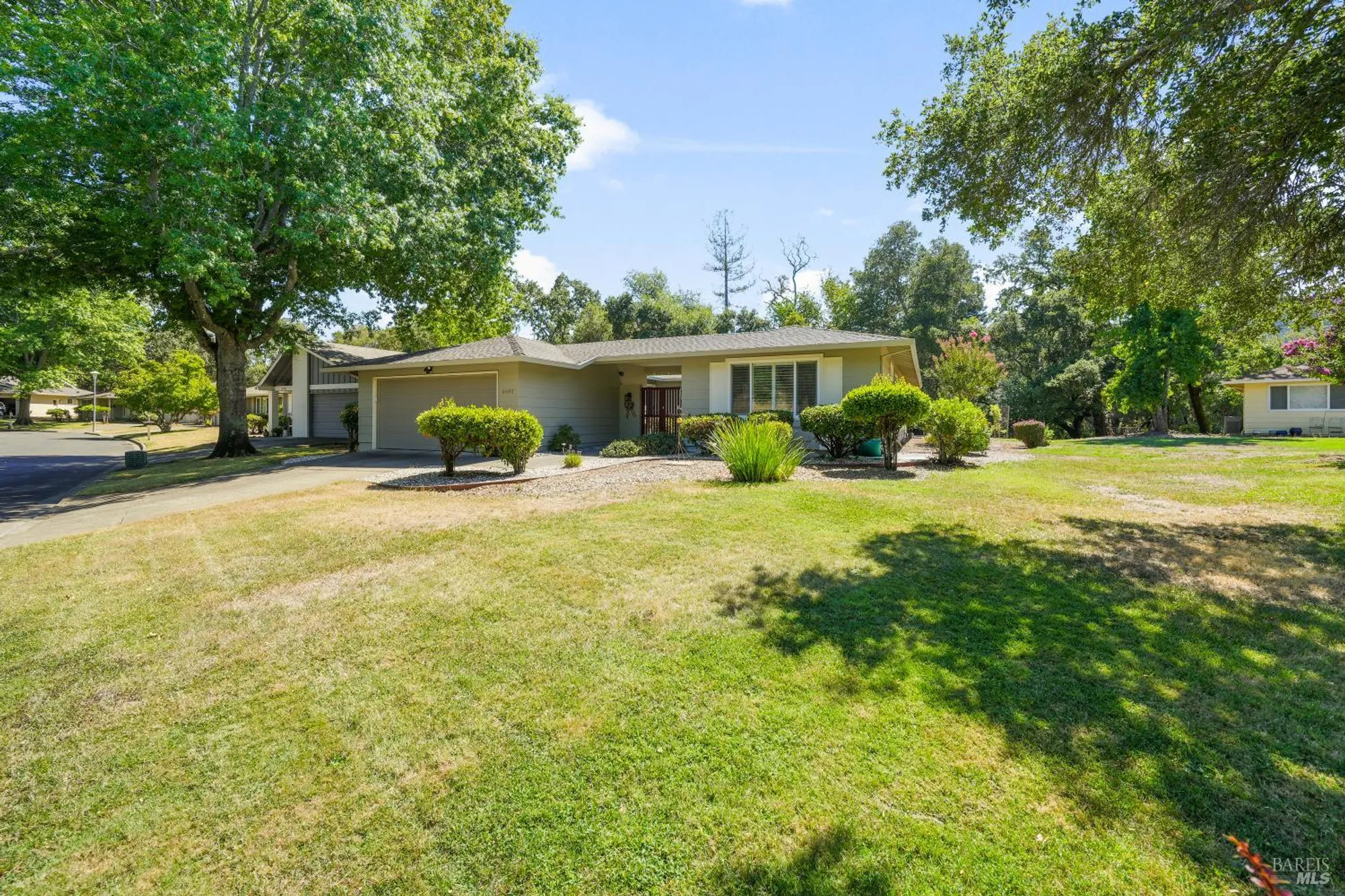 Property Slideshow image 30 of 44 | 6493 meadowridge ct, Santa Rosa, CA, 95409