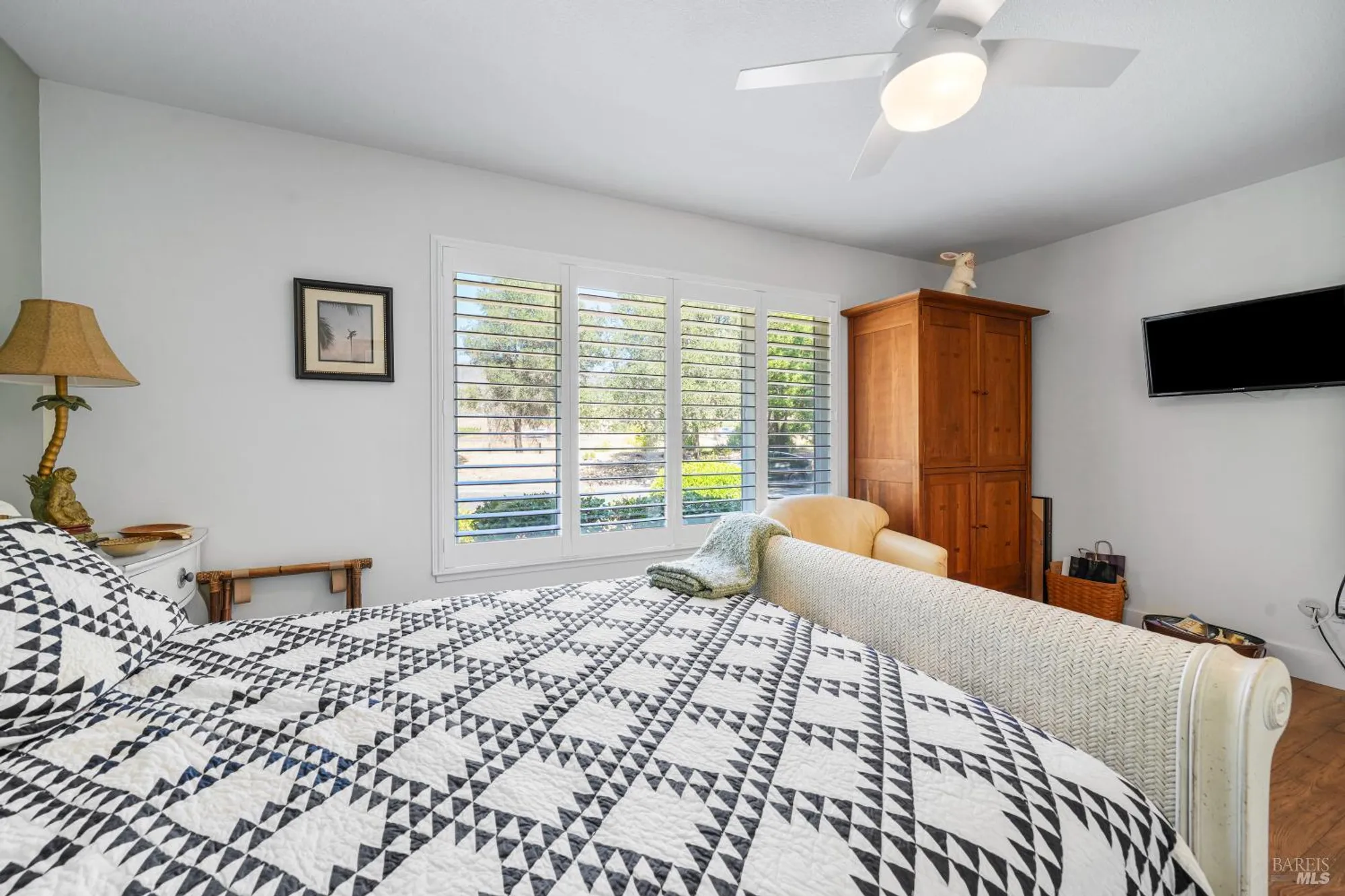 Property Slideshow image 20 of 44 | 6493 meadowridge ct, Santa Rosa, CA, 95409