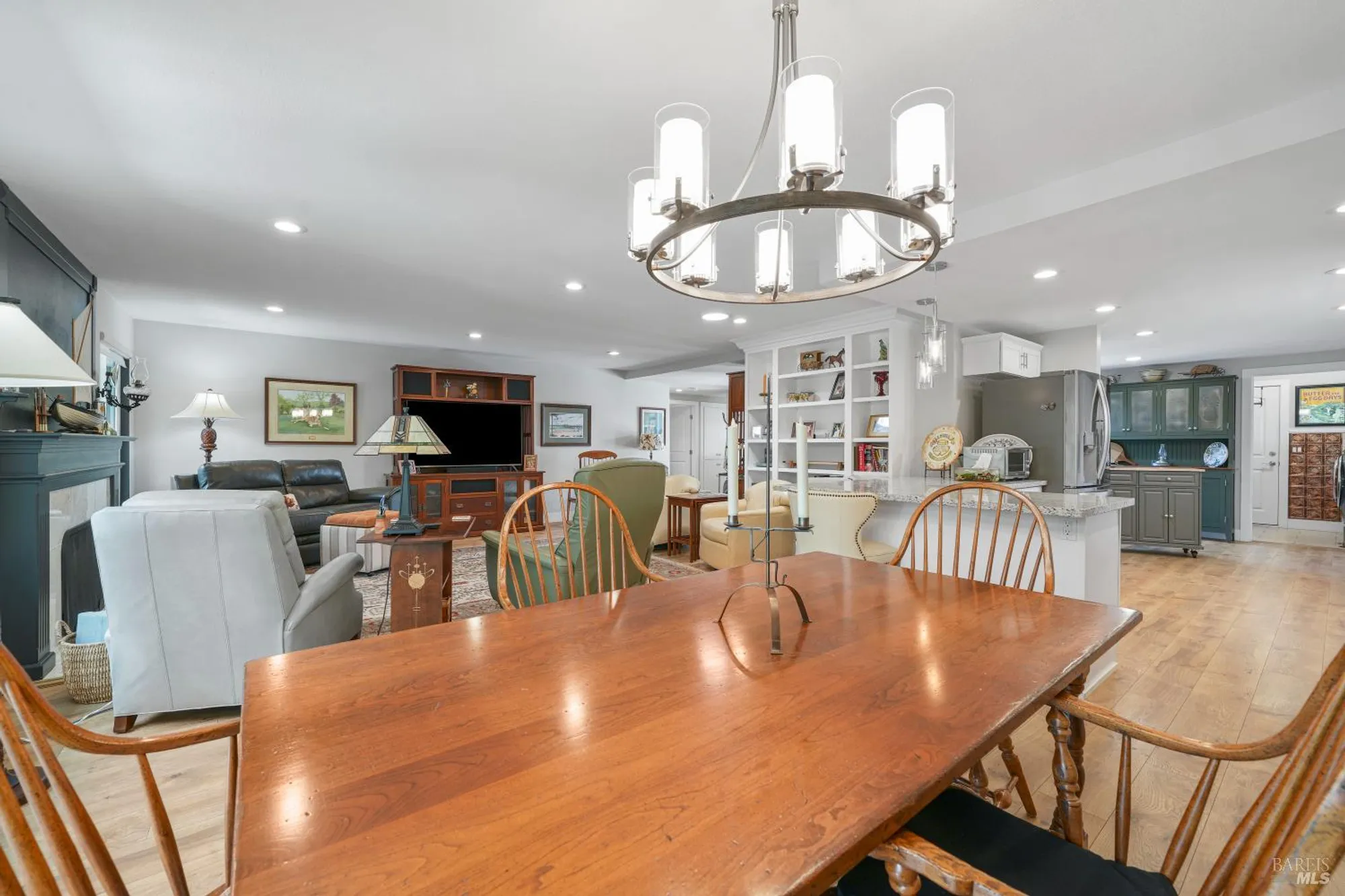 Property Slideshow image 5 of 44 | 6493 meadowridge ct, Santa Rosa, CA, 95409