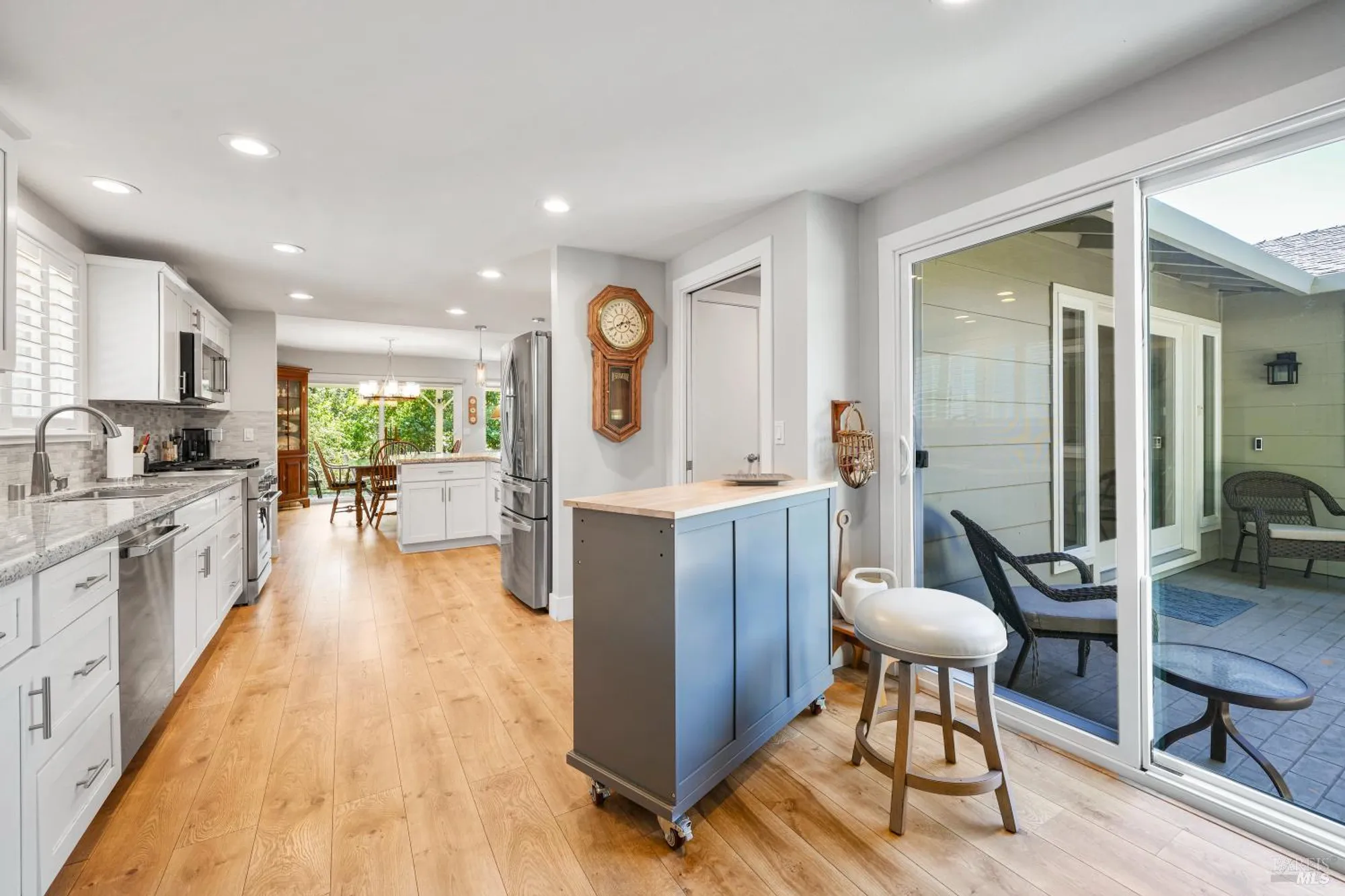 Property Slideshow image 15 of 44 | 6493 meadowridge ct, Santa Rosa, CA, 95409