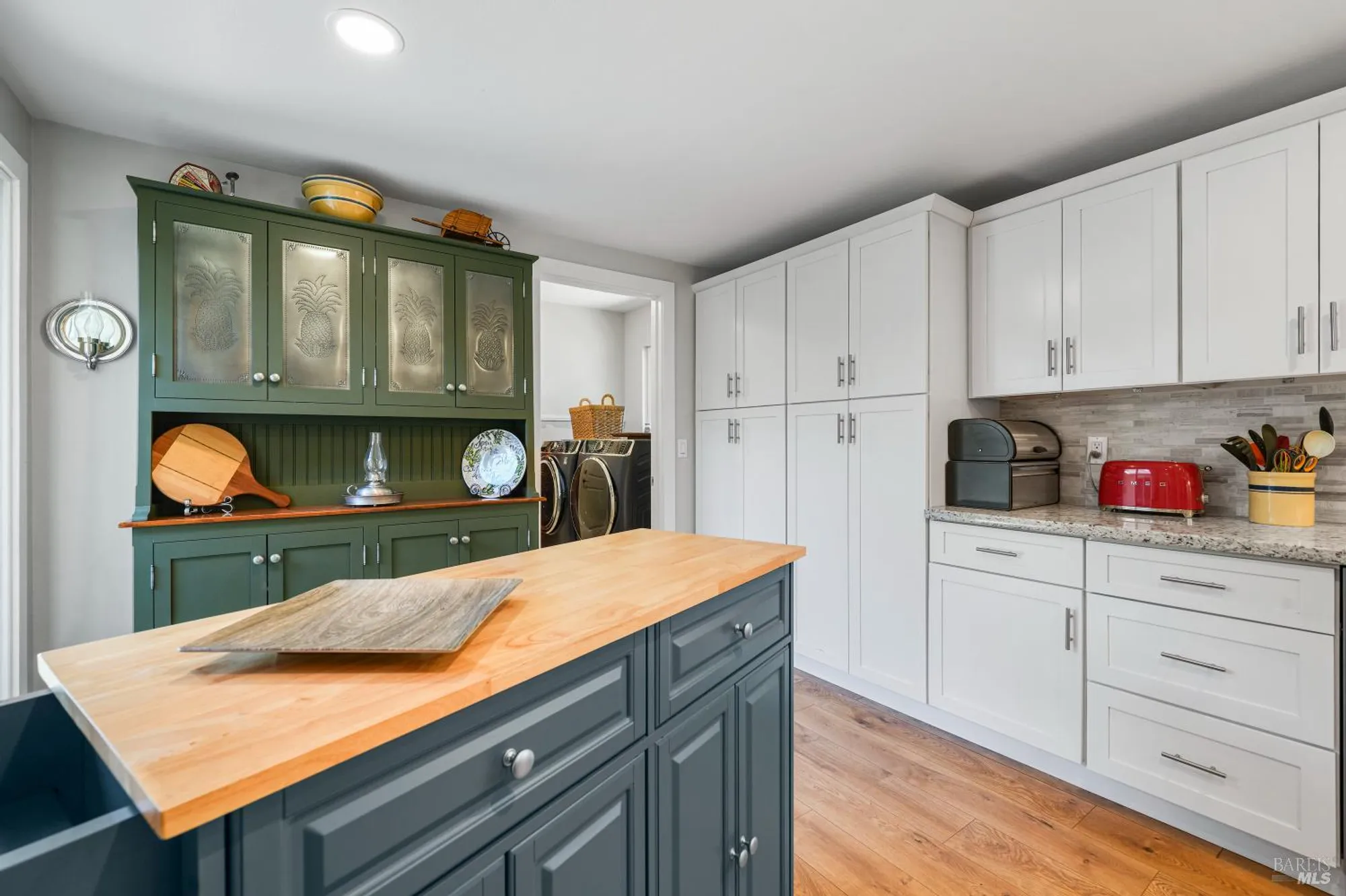 Property Slideshow image 10 of 44 | 6493 meadowridge ct, Santa Rosa, CA, 95409