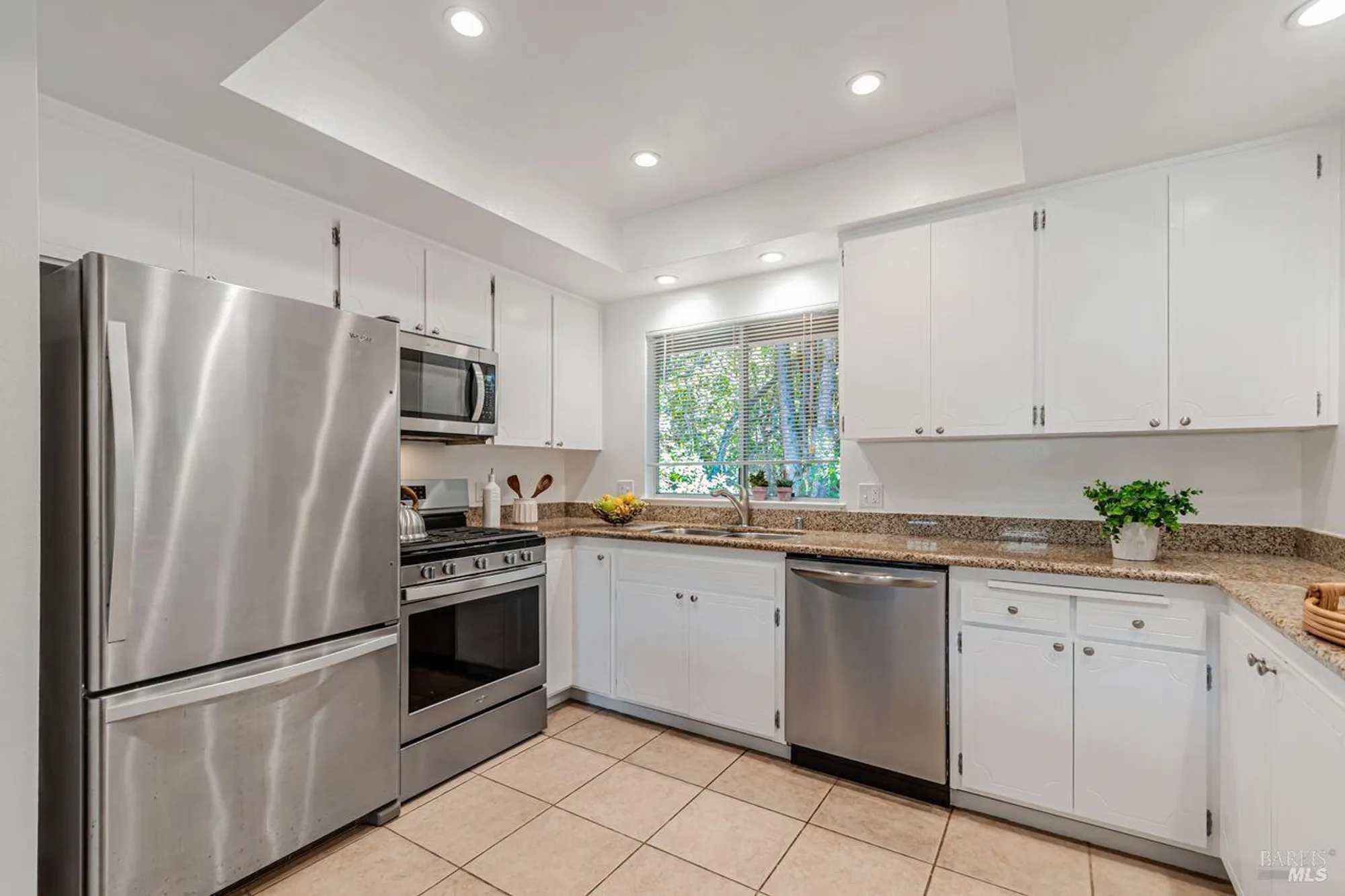 Property Slideshow image 6 of 24 | 12 meadowgreen cir, Santa Rosa, CA, 95409