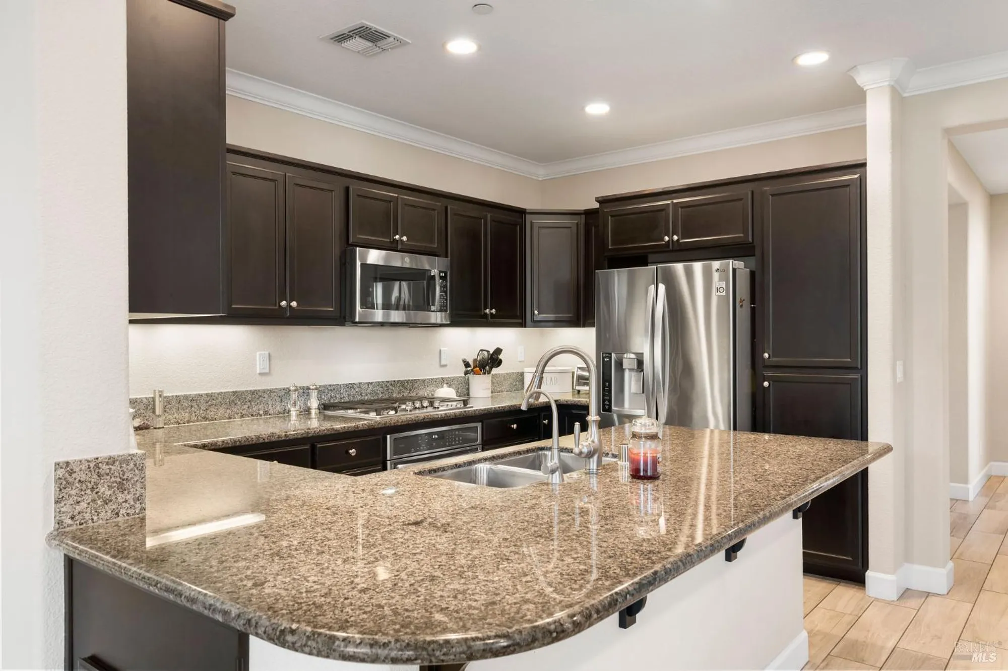 Property Slideshow image 10 of 63 | 590 belvedere dr, Rio Vista, CA, 94571