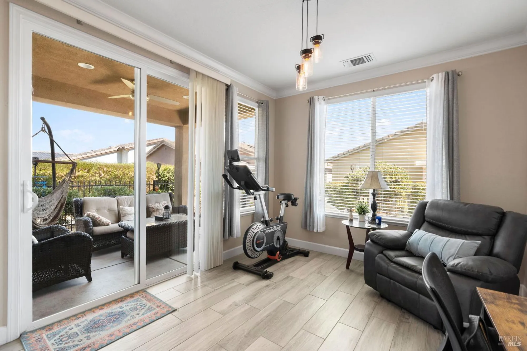 Property Slideshow image 14 of 63 | 590 belvedere dr, Rio Vista, CA, 94571