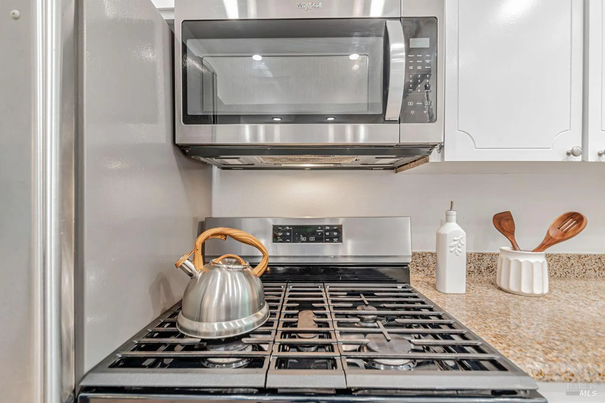 Property Slideshow image 8 of 24 | 12 meadowgreen cir, Santa Rosa, CA, 95409