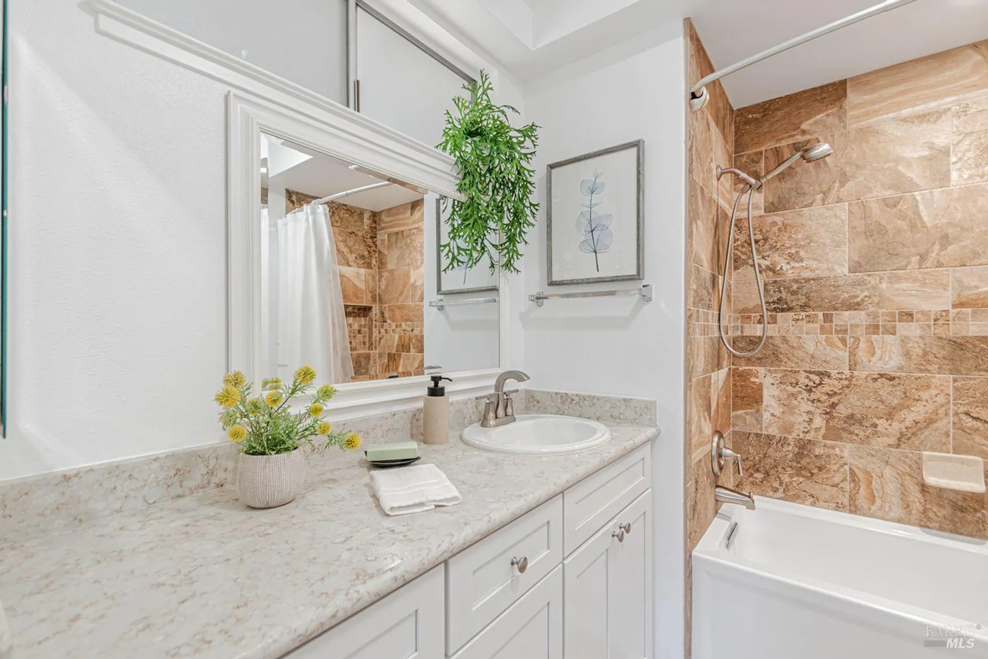 Property Slideshow image 15 of 24 | 12 meadowgreen cir, Santa Rosa, CA, 95409