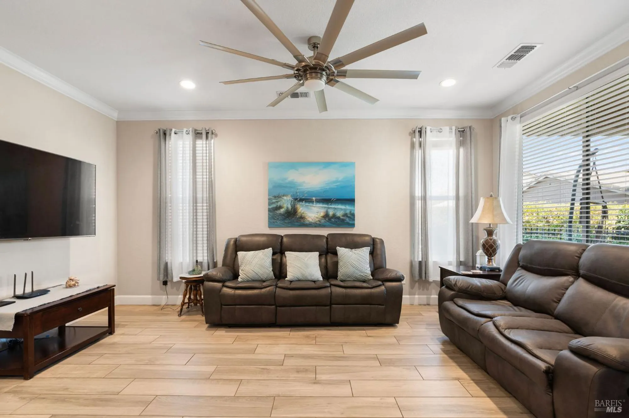 Property Slideshow image 8 of 63 | 590 belvedere dr, Rio Vista, CA, 94571