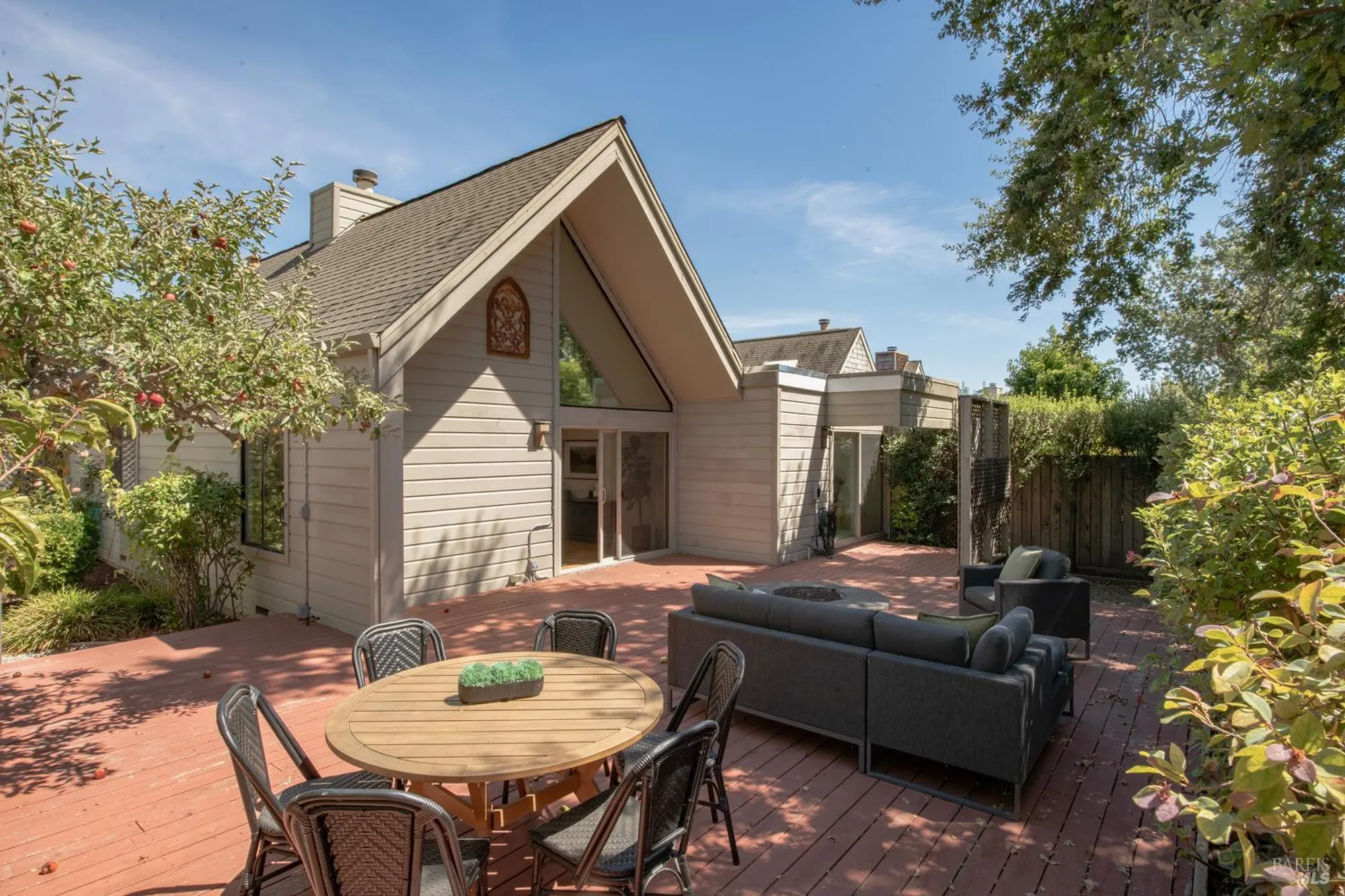 Property Slideshow image 34 of 44 | 20986 via colombard, Sonoma, CA, 95476