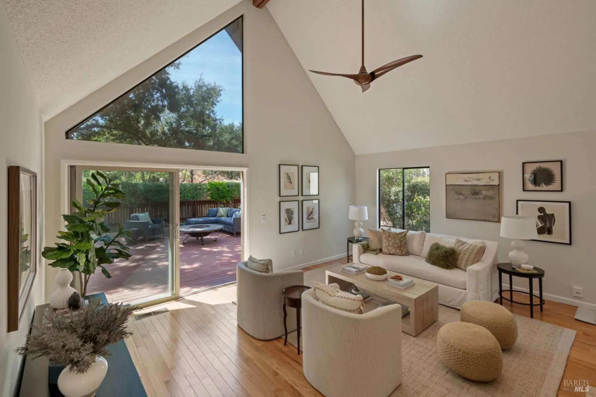 Property Slideshow image 1 of 44 | 20986 via colombard, Sonoma, CA, 95476