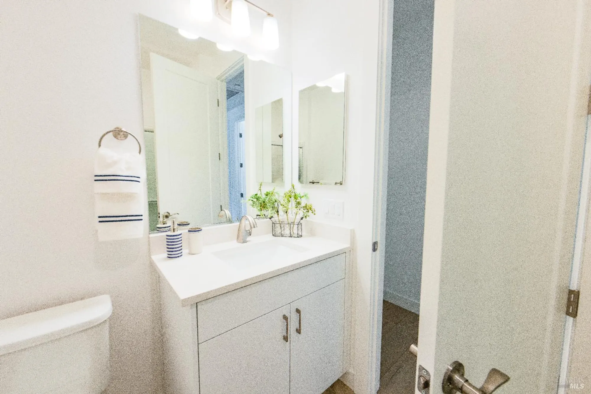 Property Slideshow image 15 of 17 | 6601 stone bridge rd, Santa Rosa, CA, 95409