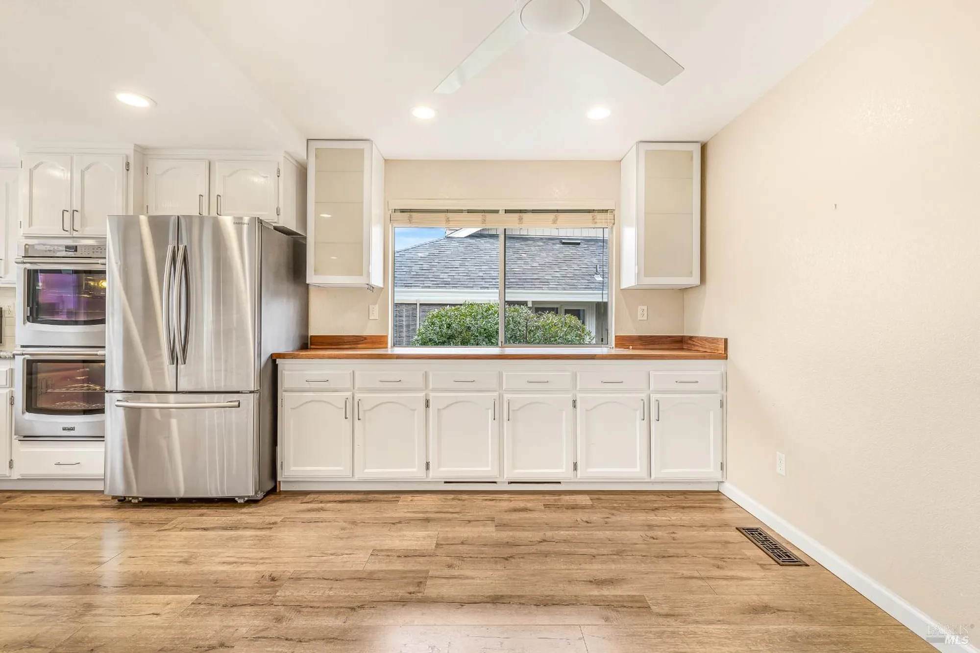 Property Slideshow image 24 of 62 | 8151 oakmont dr, Santa Rosa, CA, 95409