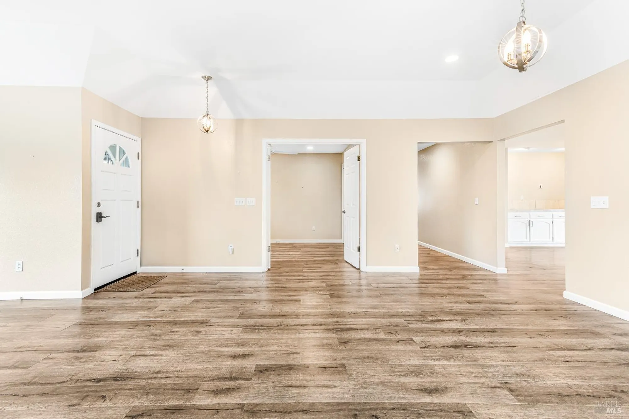 Property Slideshow image 14 of 62 | 8151 oakmont dr, Santa Rosa, CA, 95409