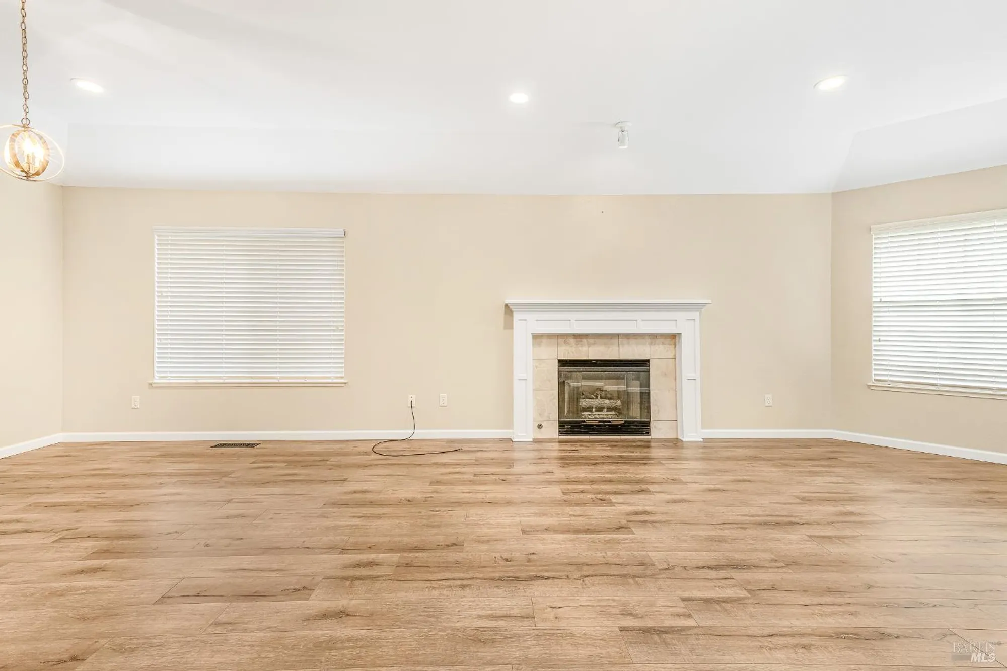 Property Slideshow image 16 of 62 | 8151 oakmont dr, Santa Rosa, CA, 95409