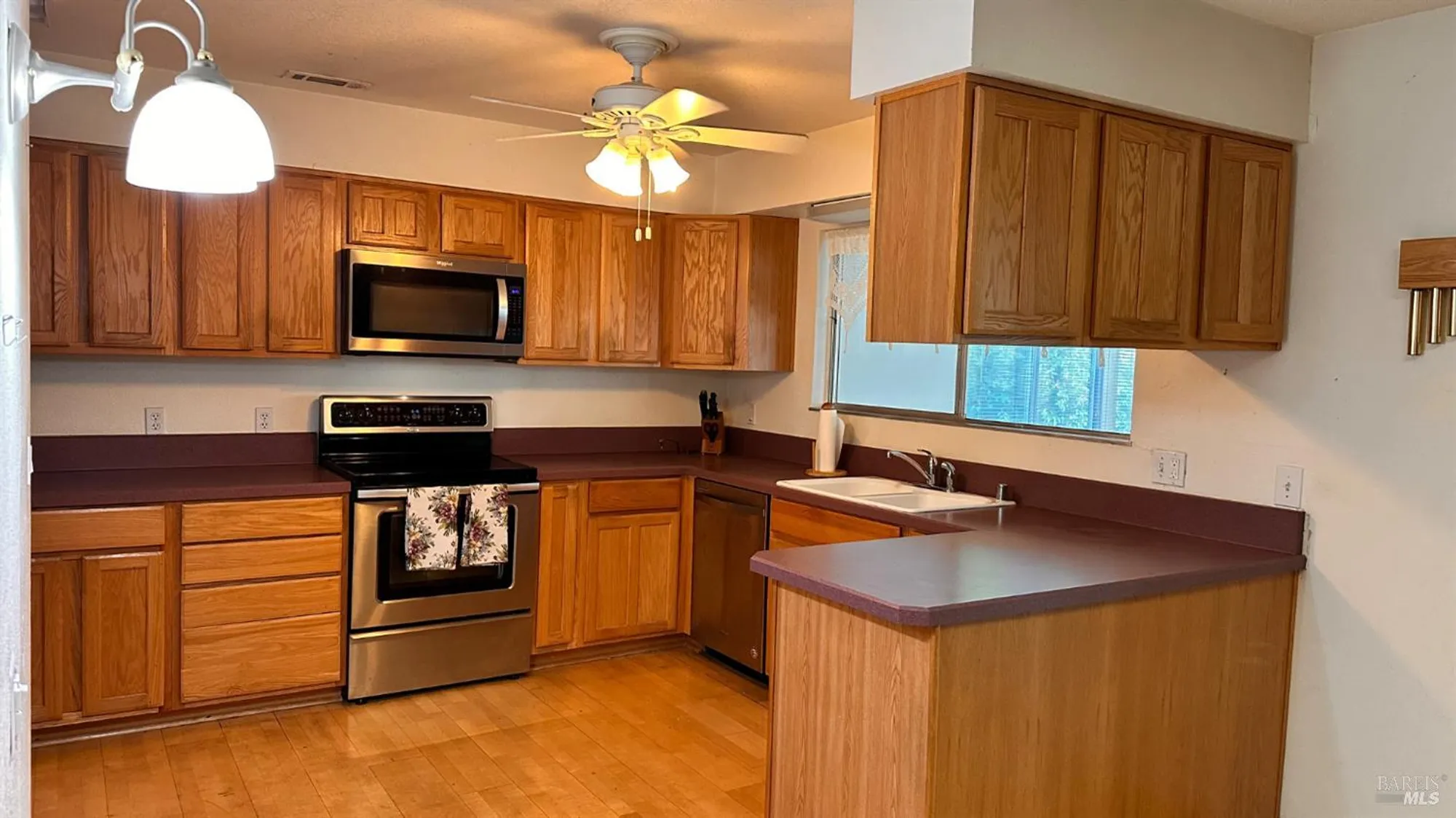 Property Slideshow image 3 of 18 | 201 lassen cir, Vacaville, CA, 95687