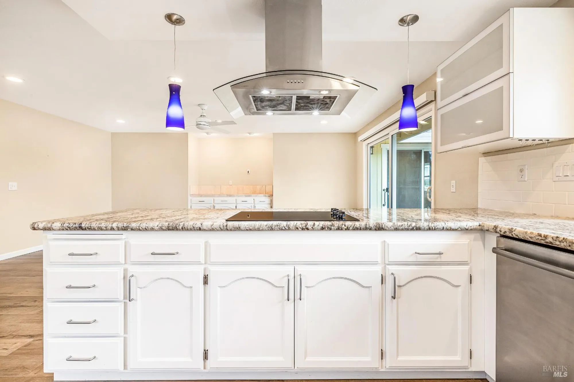 Property Slideshow image 28 of 62 | 8151 oakmont dr, Santa Rosa, CA, 95409