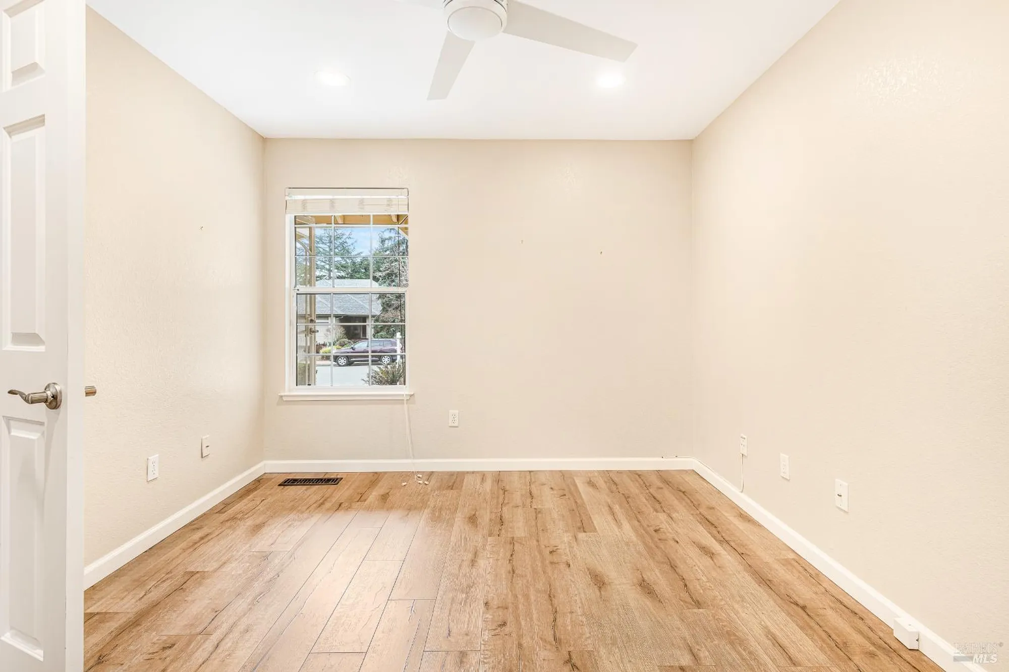 Property Slideshow image 18 of 62 | 8151 oakmont dr, Santa Rosa, CA, 95409