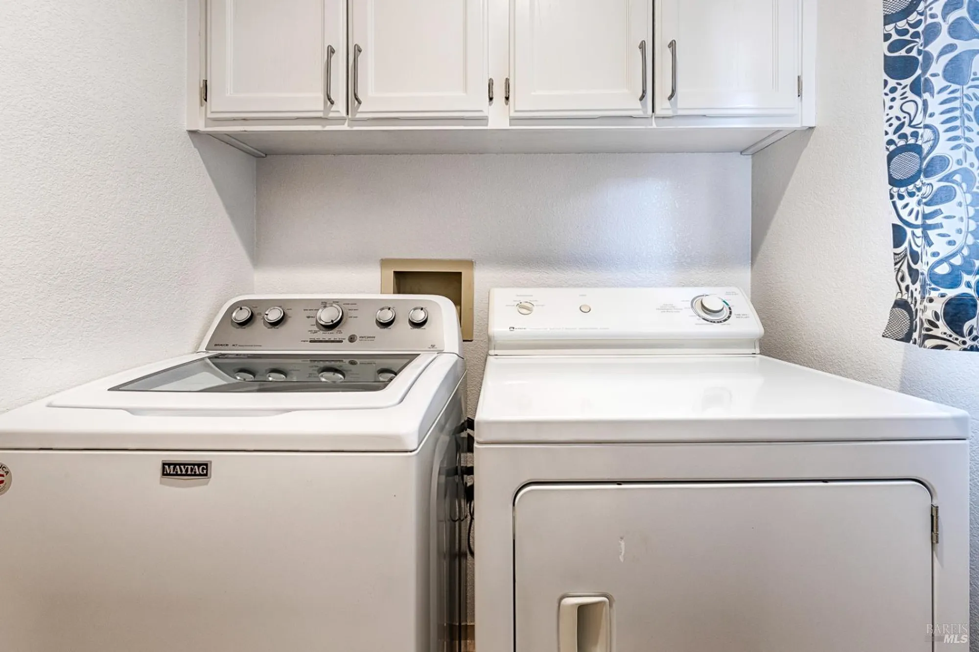 Property Slideshow image 36 of 62 | 8151 oakmont dr, Santa Rosa, CA, 95409