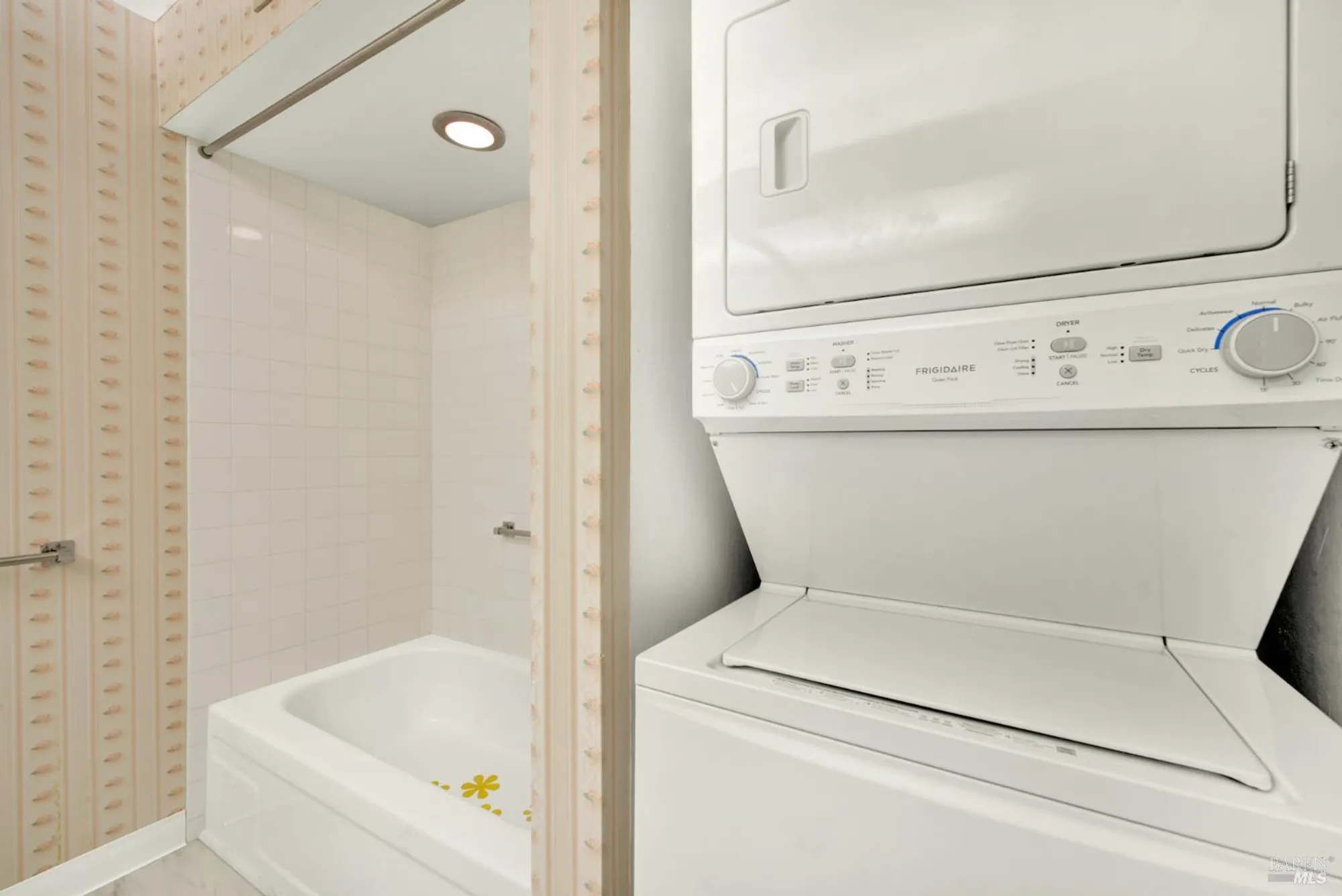 Property Slideshow image 22 of 29 | 1621 ptarmigan dr 3c, Walnut Creek, CA, 94595