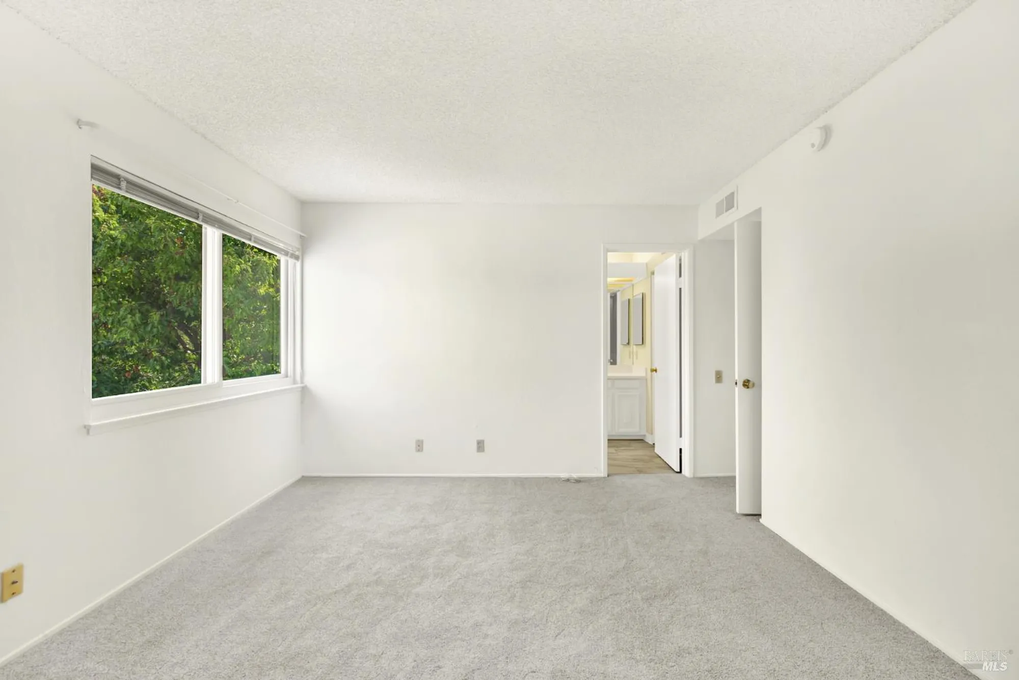 Property Slideshow image 19 of 29 | 1621 ptarmigan dr 3c, Walnut Creek, CA, 94595