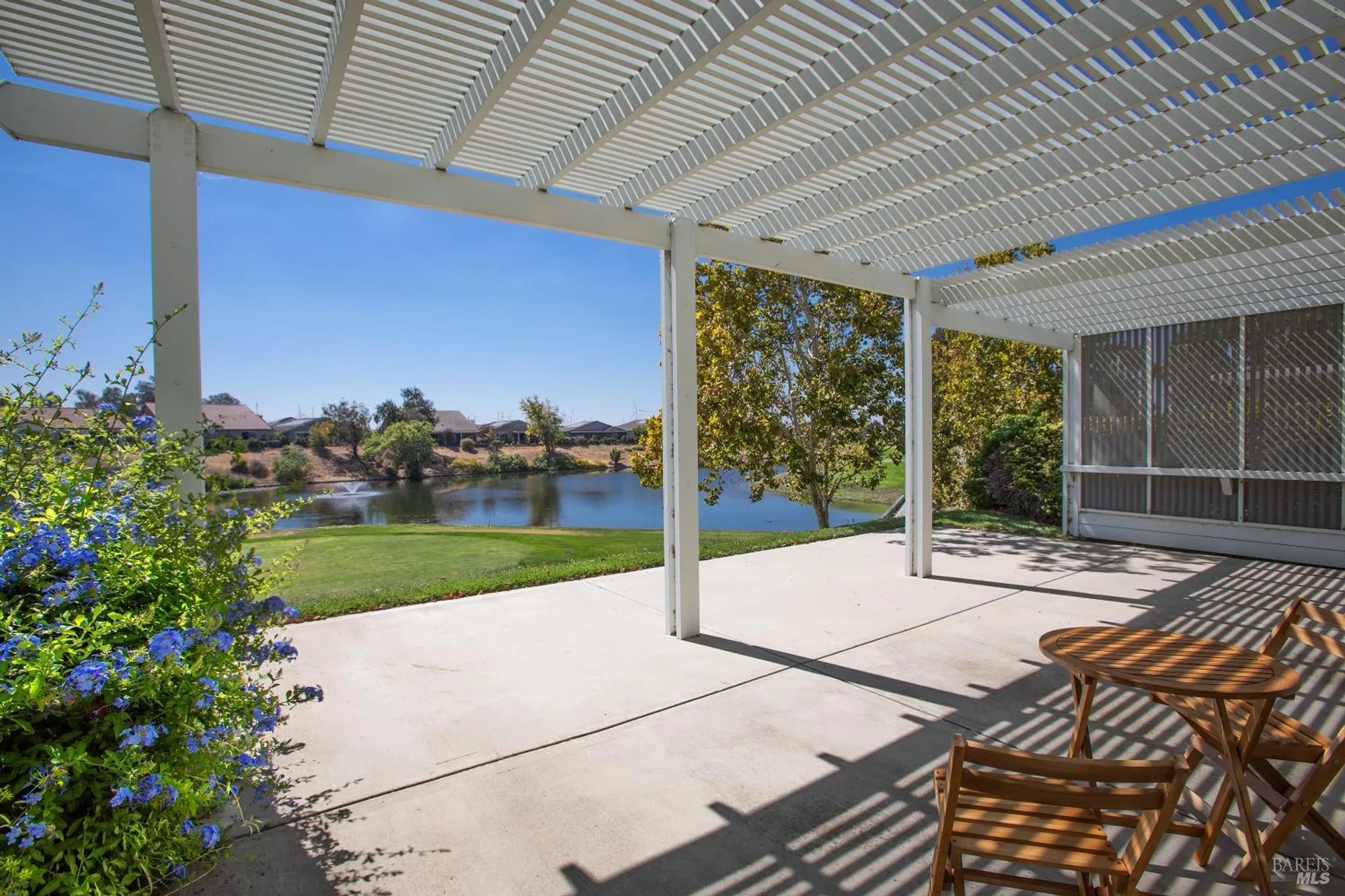 Property Slideshow image 16 of 69 | 319 cedar ridge dr, Rio Vista, CA, 94571