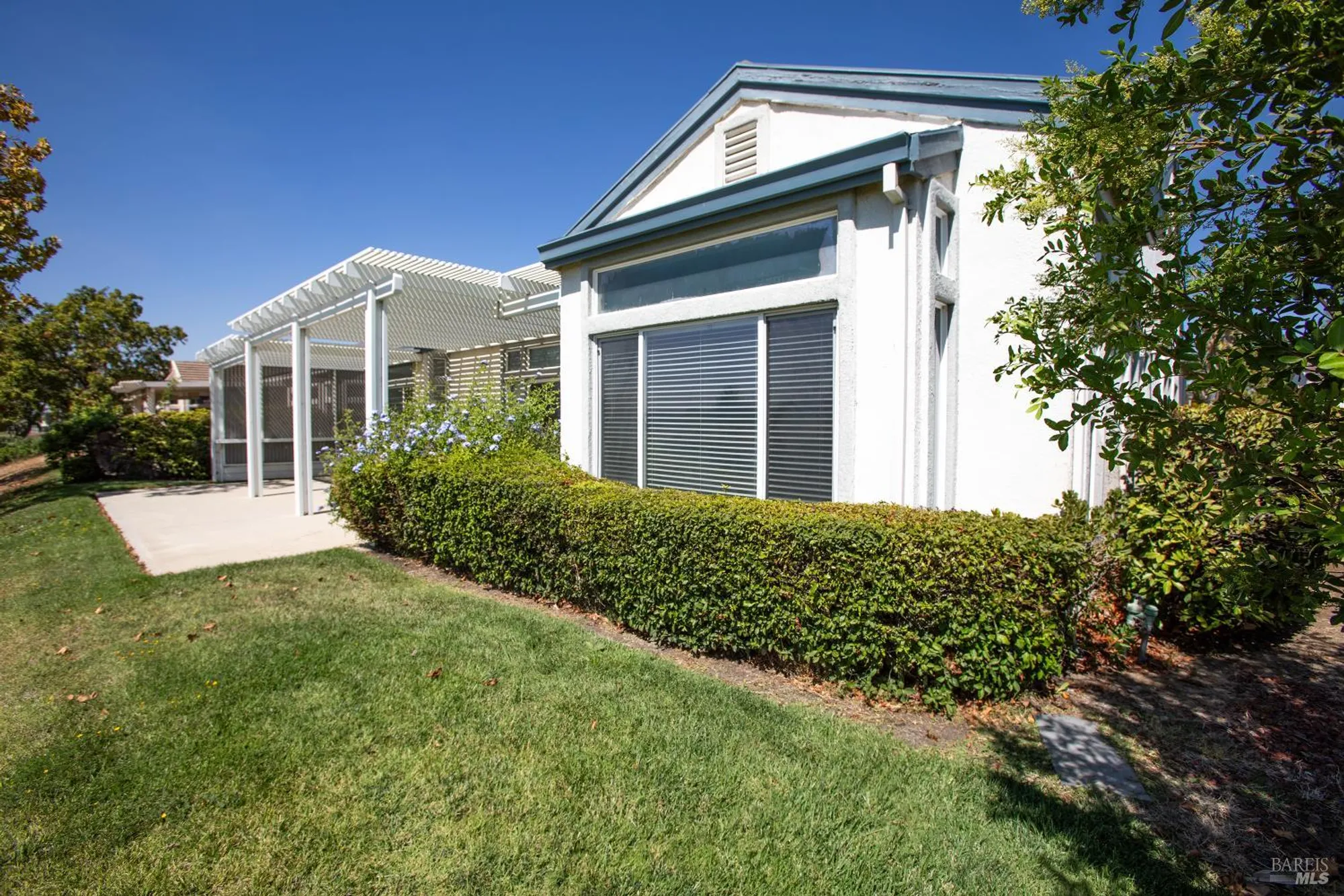 Property Slideshow image 9 of 69 | 319 cedar ridge dr, Rio Vista, CA, 94571