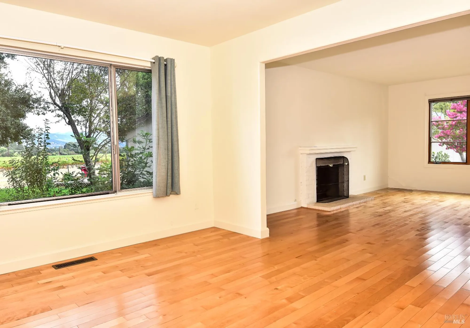 Property Slideshow image 7 of 37 | 20772 temelec dr, Sonoma, CA, 95476