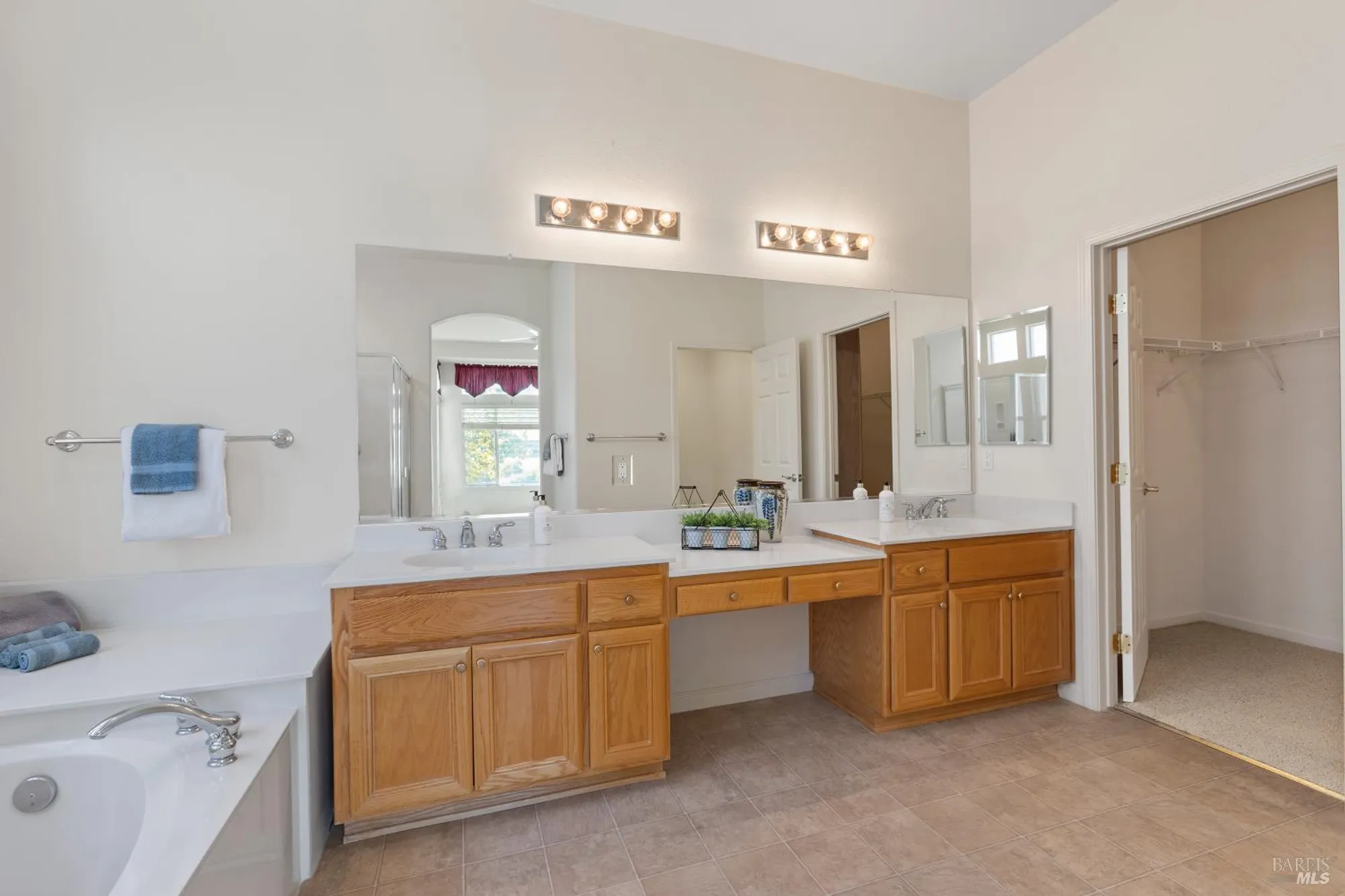 Property Slideshow image 38 of 69 | 319 cedar ridge dr, Rio Vista, CA, 94571