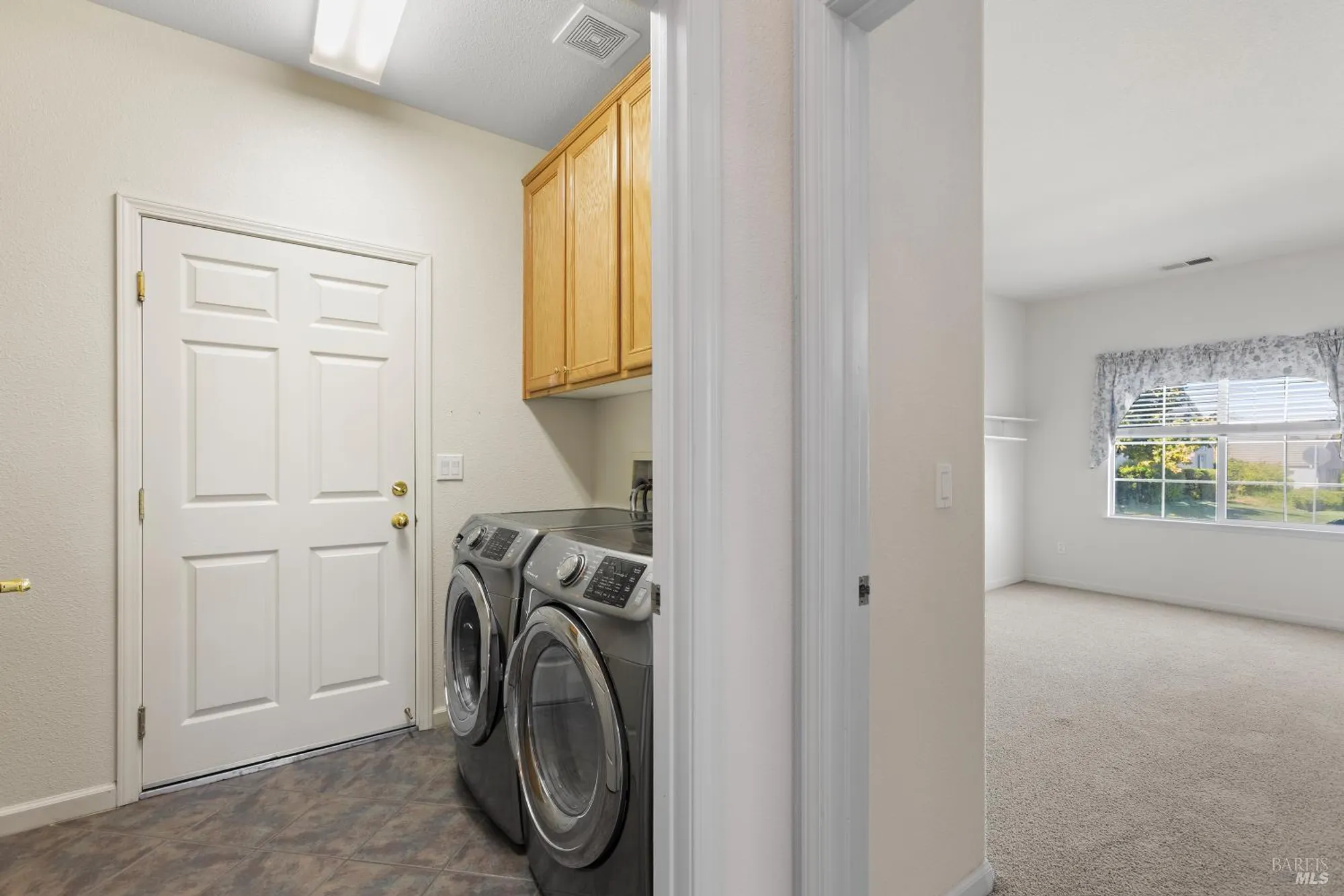 Property Slideshow image 42 of 69 | 319 cedar ridge dr, Rio Vista, CA, 94571