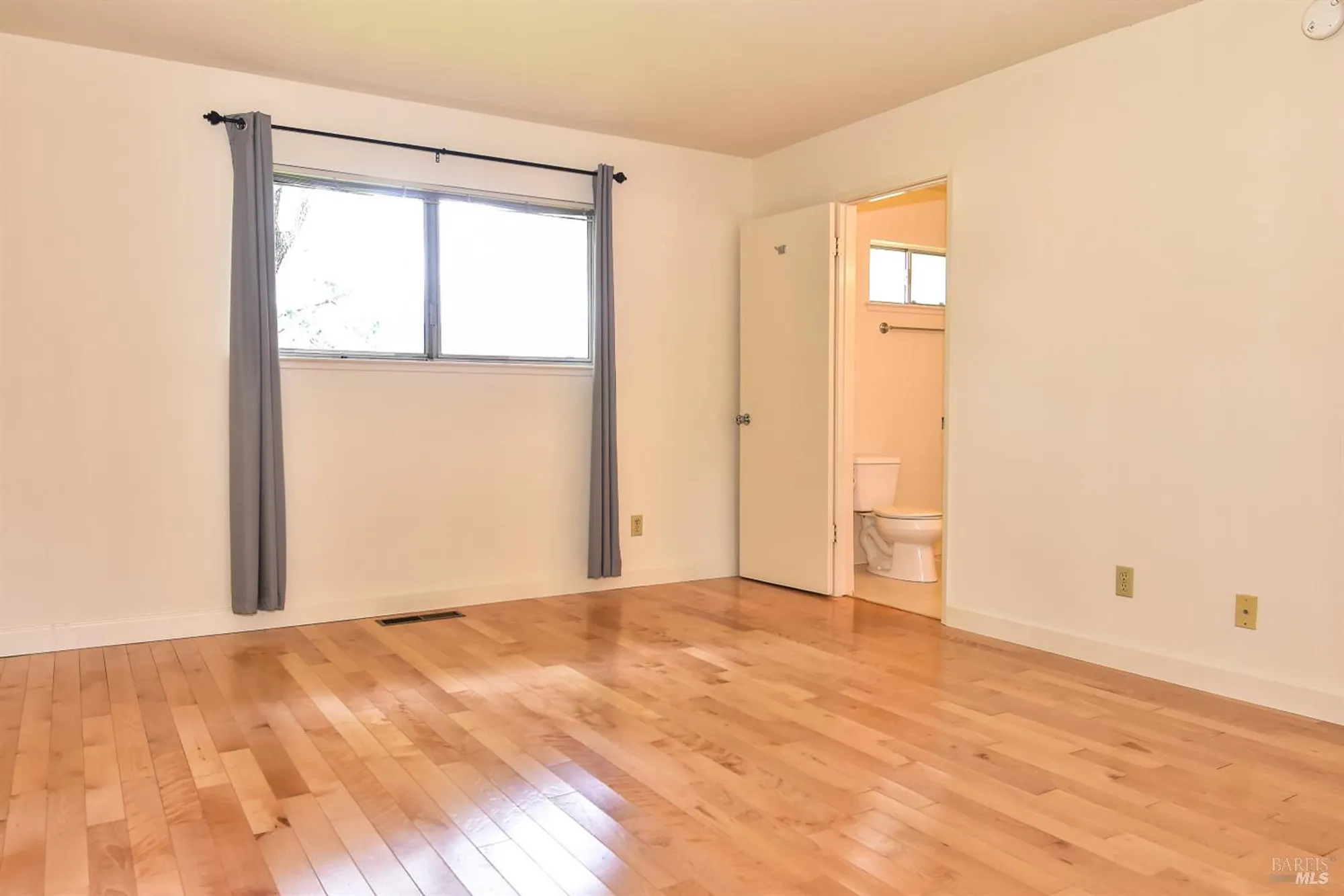 Property Slideshow image 15 of 37 | 20772 temelec dr, Sonoma, CA, 95476