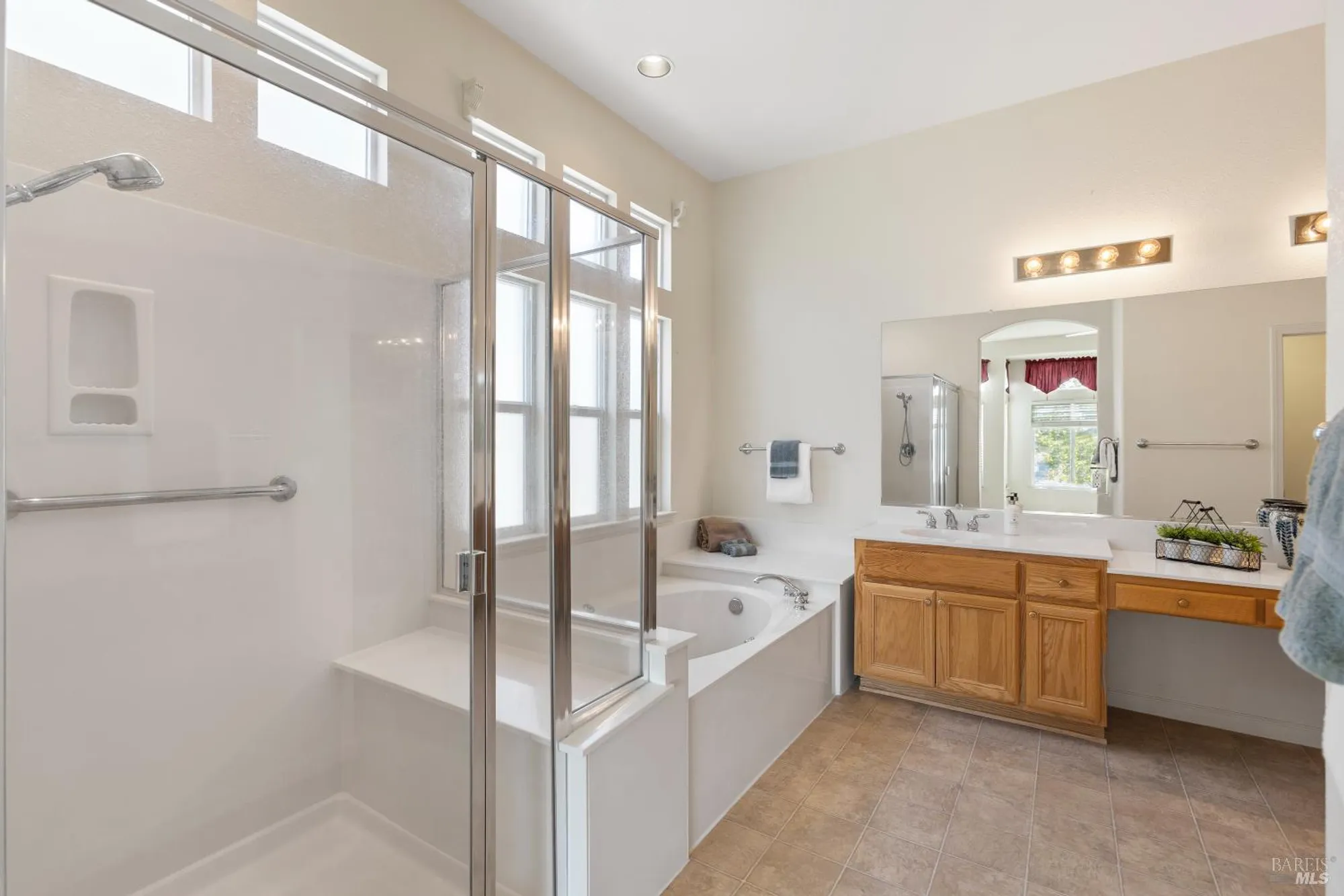 Property Slideshow image 36 of 69 | 319 cedar ridge dr, Rio Vista, CA, 94571