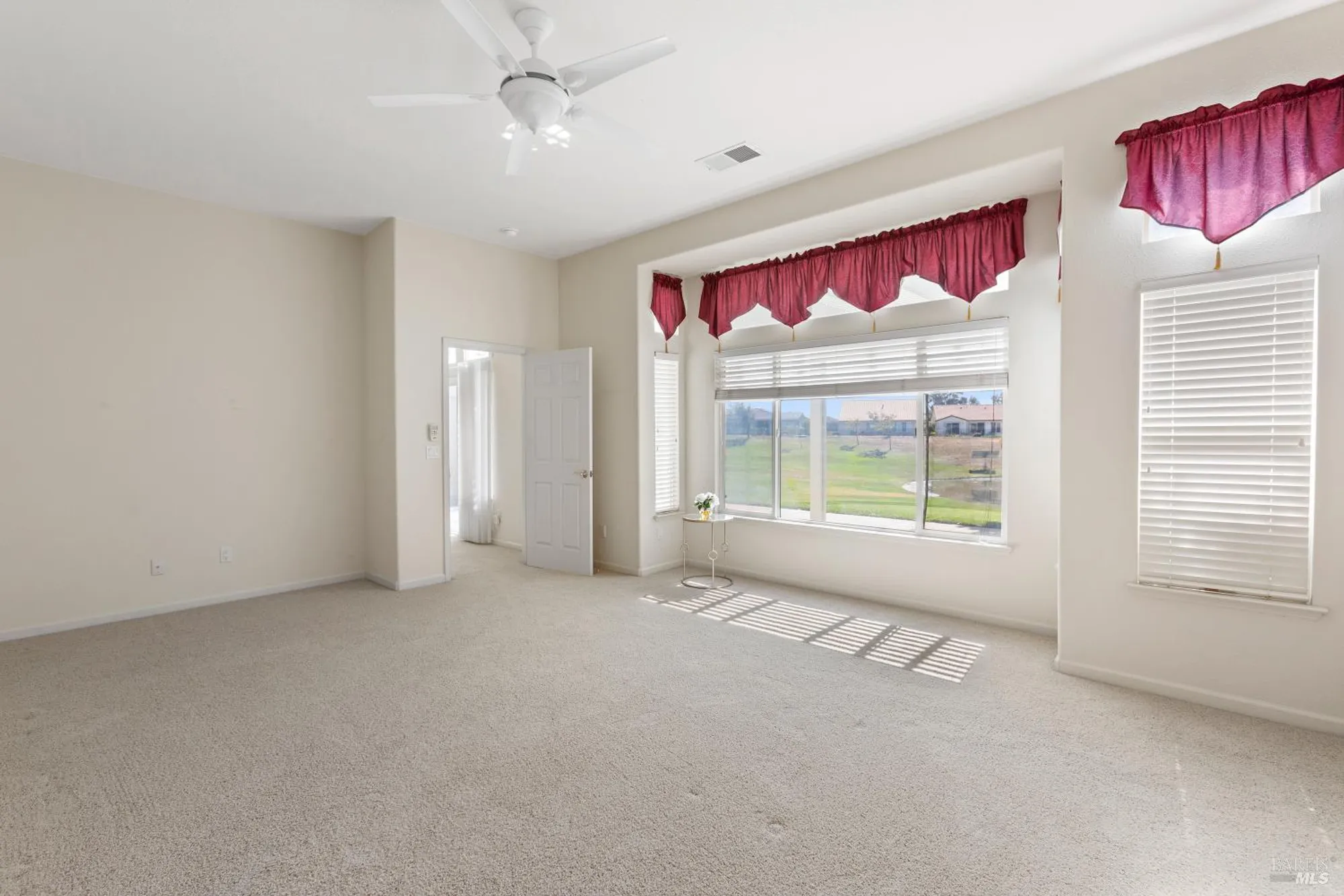 Property Slideshow image 35 of 69 | 319 cedar ridge dr, Rio Vista, CA, 94571