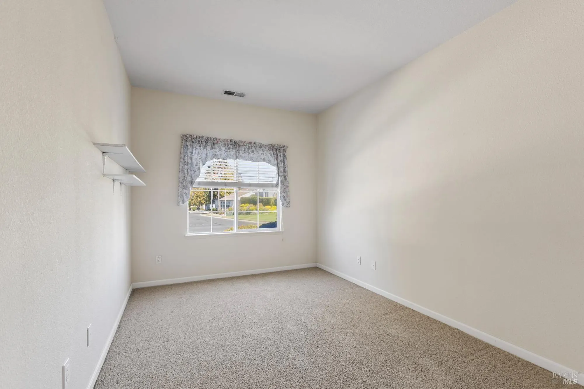 Property Slideshow image 43 of 69 | 319 cedar ridge dr, Rio Vista, CA, 94571