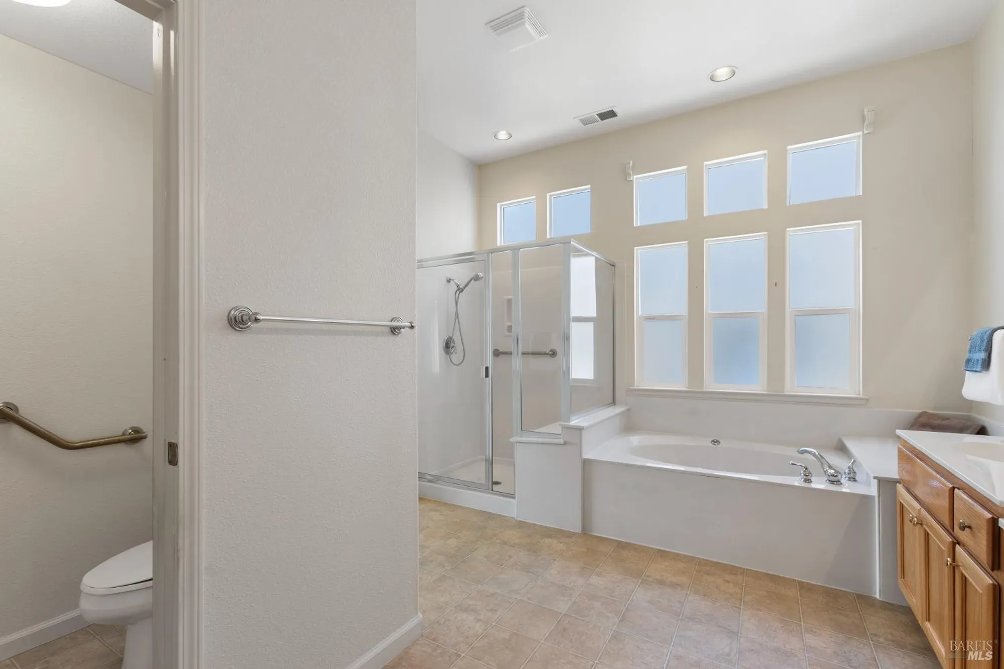 Property Slideshow image 41 of 69 | 319 cedar ridge dr, Rio Vista, CA, 94571