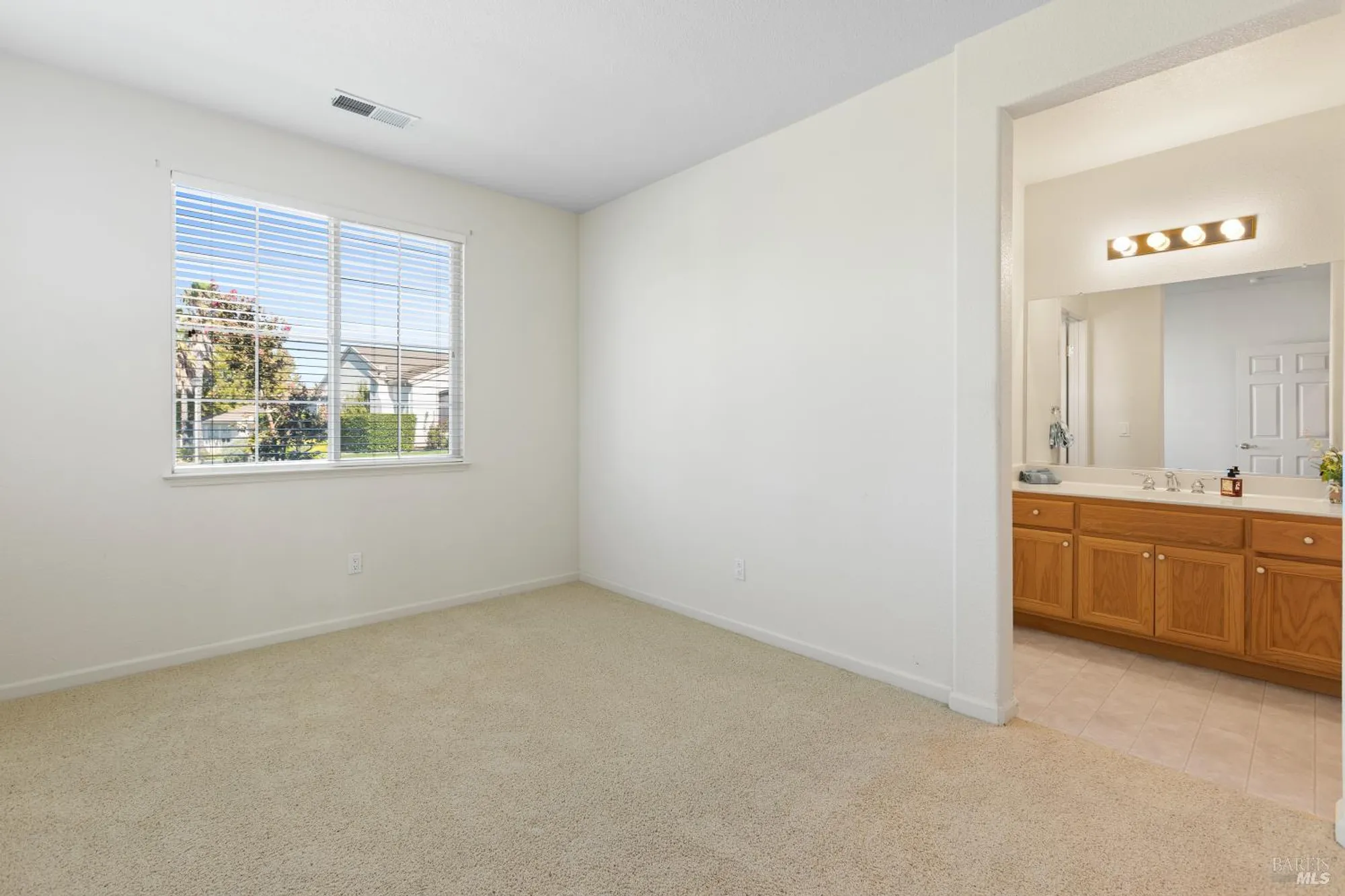 Property Slideshow image 48 of 69 | 319 cedar ridge dr, Rio Vista, CA, 94571