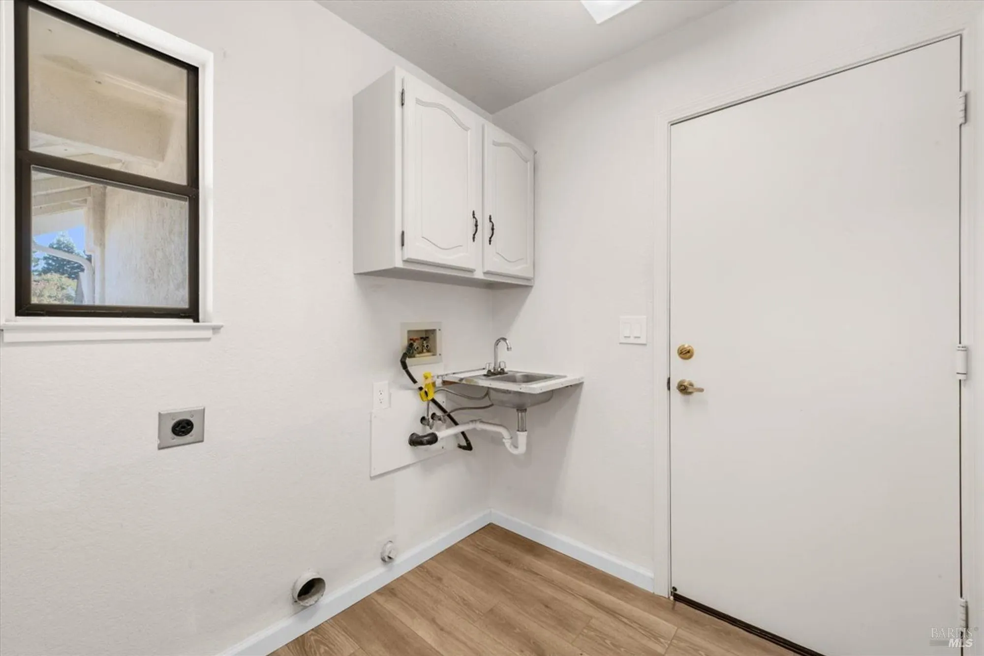 Property Slideshow image 31 of 49 | 107 inyo ct, Vacaville, CA, 95687