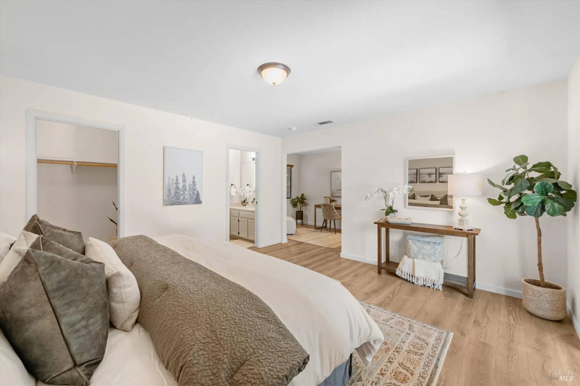 Property Slideshow image 19 of 49 | 107 inyo ct, Vacaville, CA, 95687