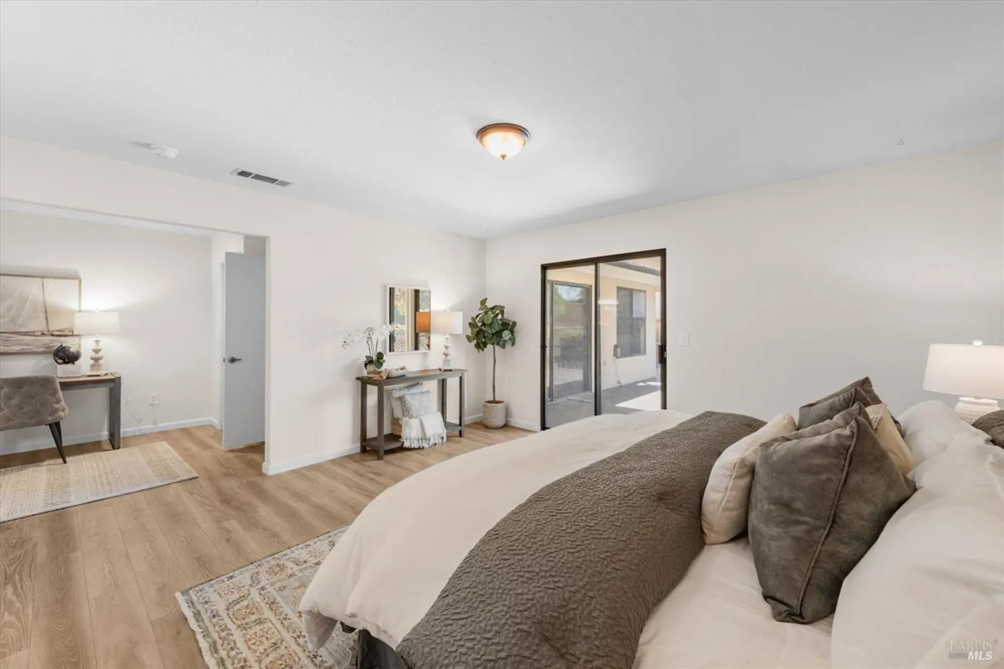 Property Slideshow image 20 of 49 | 107 inyo ct, Vacaville, CA, 95687