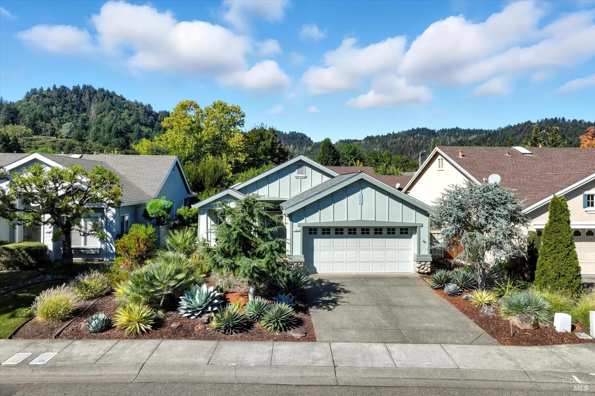 Property Slideshow image 27 of 40 | 124 wisteria cir, Cloverdale, CA, 95425