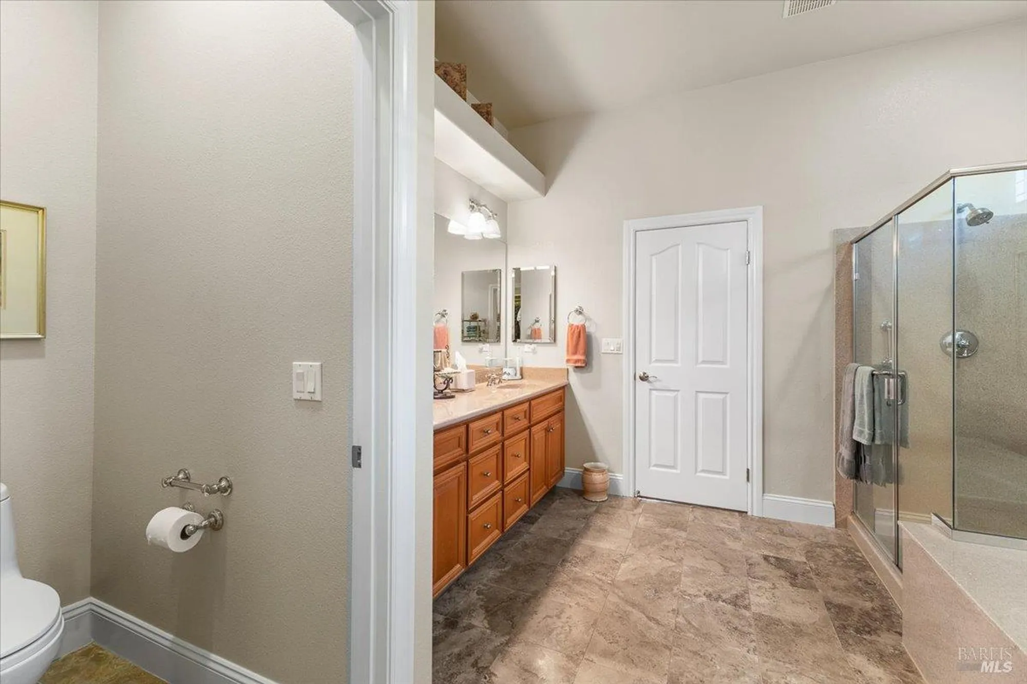 Property Slideshow image 34 of 44 | 9229 oak trail cir, Santa Rosa, CA, 95409
