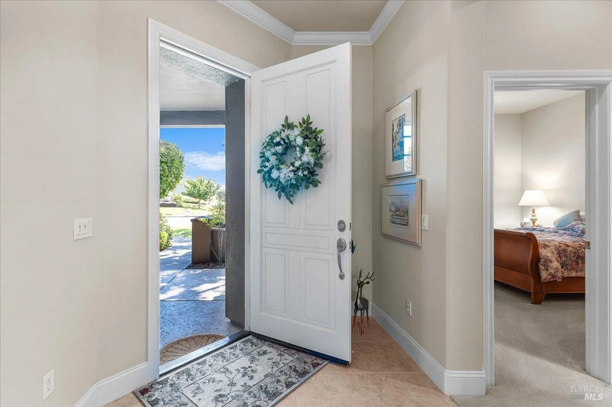 Property Slideshow image 9 of 44 | 9229 oak trail cir, Santa Rosa, CA, 95409