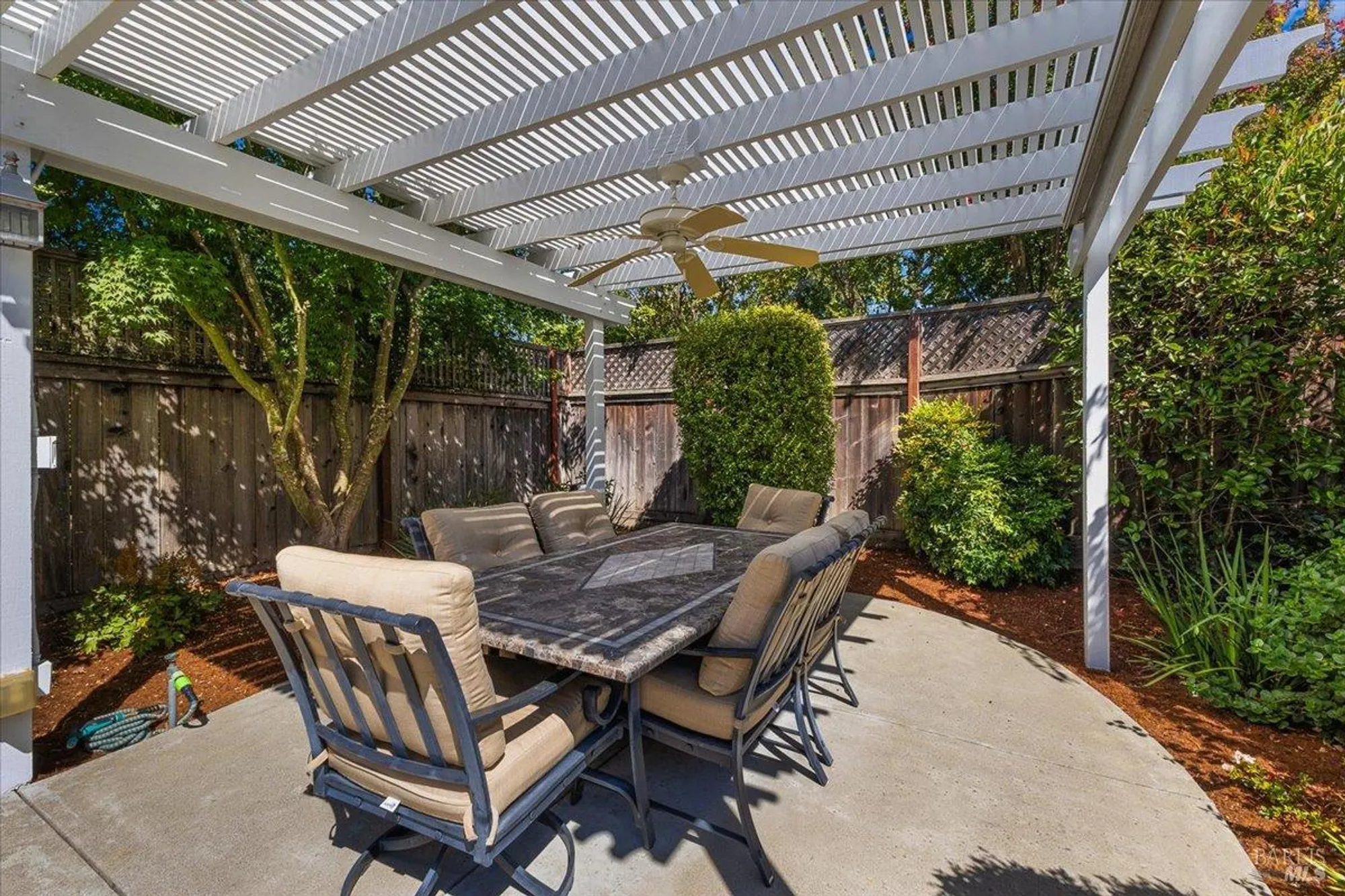 Property Slideshow image 41 of 44 | 9229 oak trail cir, Santa Rosa, CA, 95409