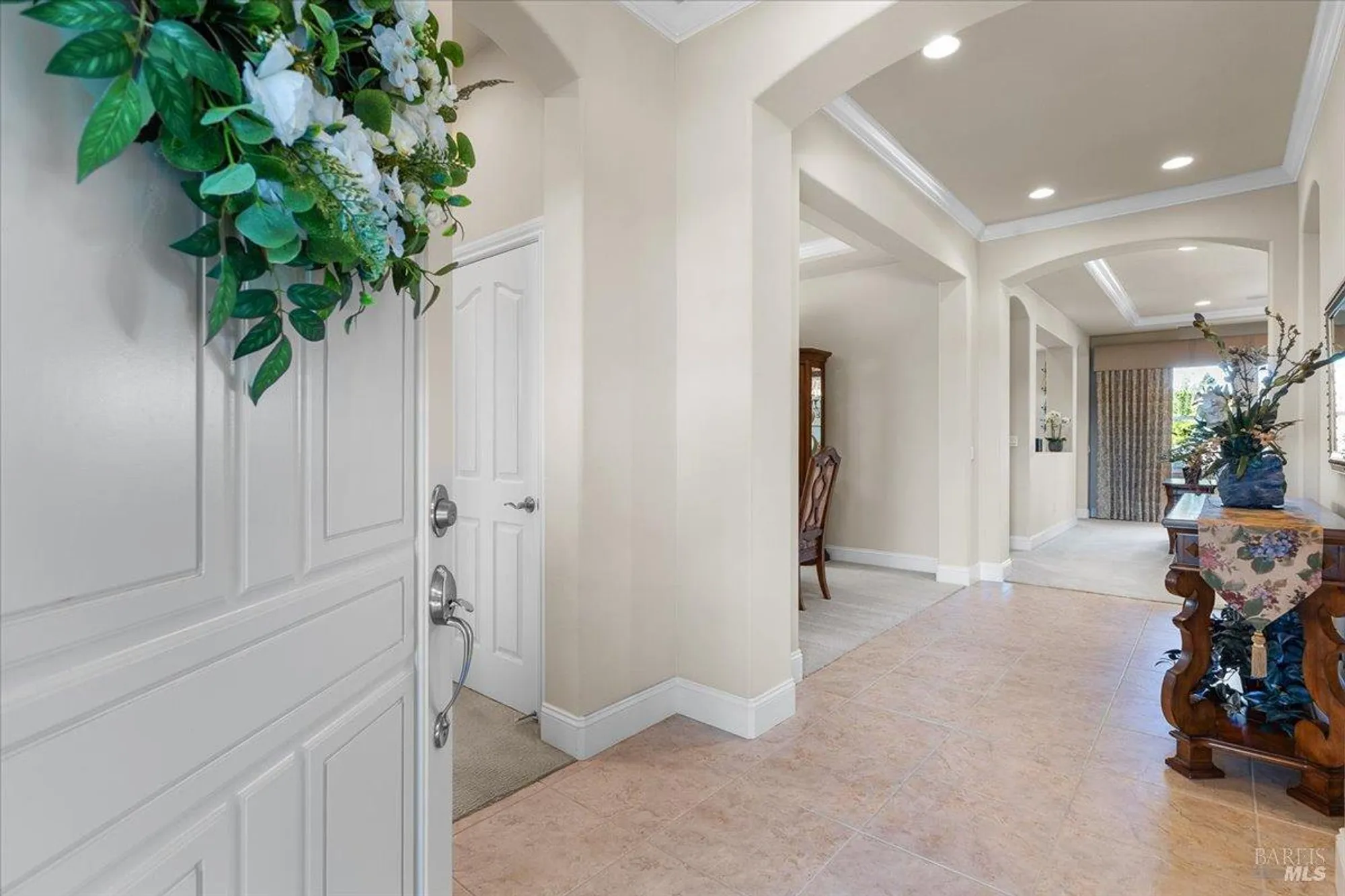 Property Slideshow image 8 of 44 | 9229 oak trail cir, Santa Rosa, CA, 95409