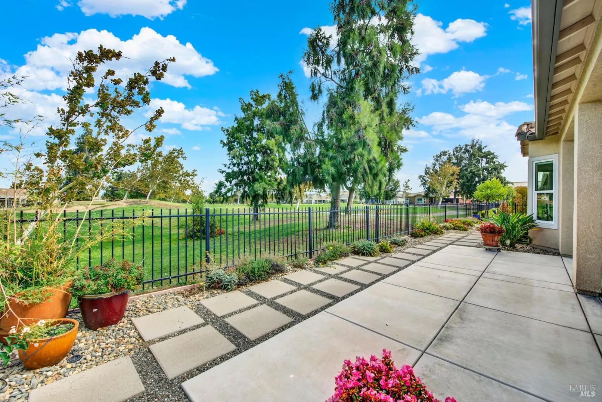 Property Slideshow image 34 of 41 | 377 waterwood dr, Rio Vista, CA, 94571