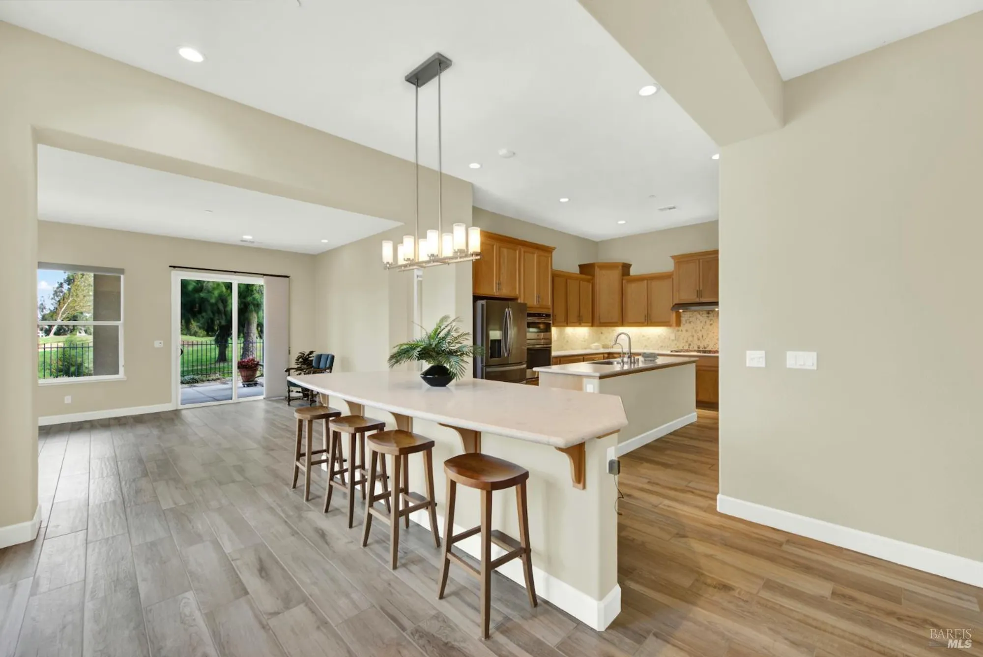 Property Slideshow image 8 of 41 | 377 waterwood dr, Rio Vista, CA, 94571