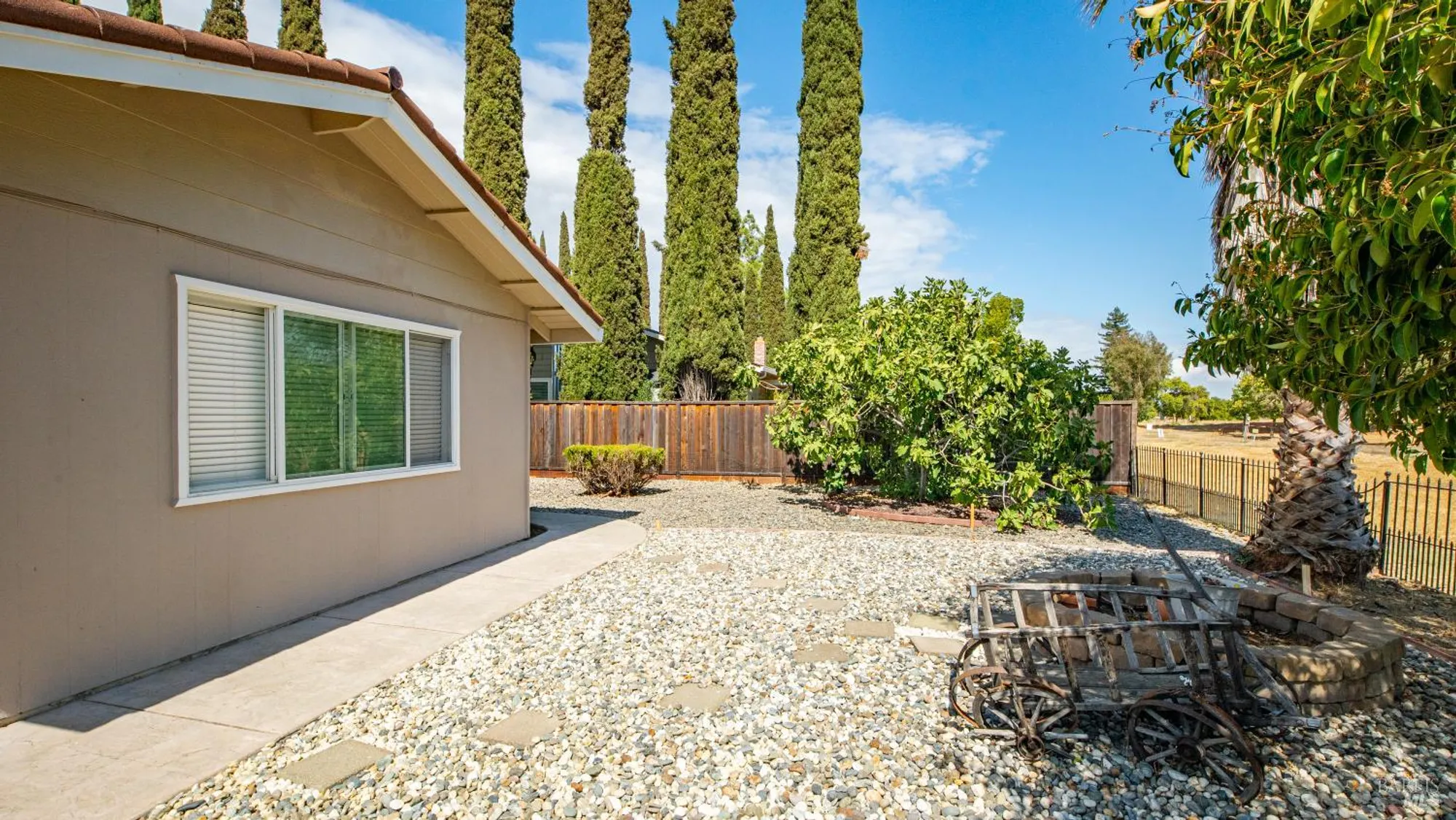 Property Slideshow image 41 of 59 | 442 yellowstone dr, Vacaville, CA, 95687