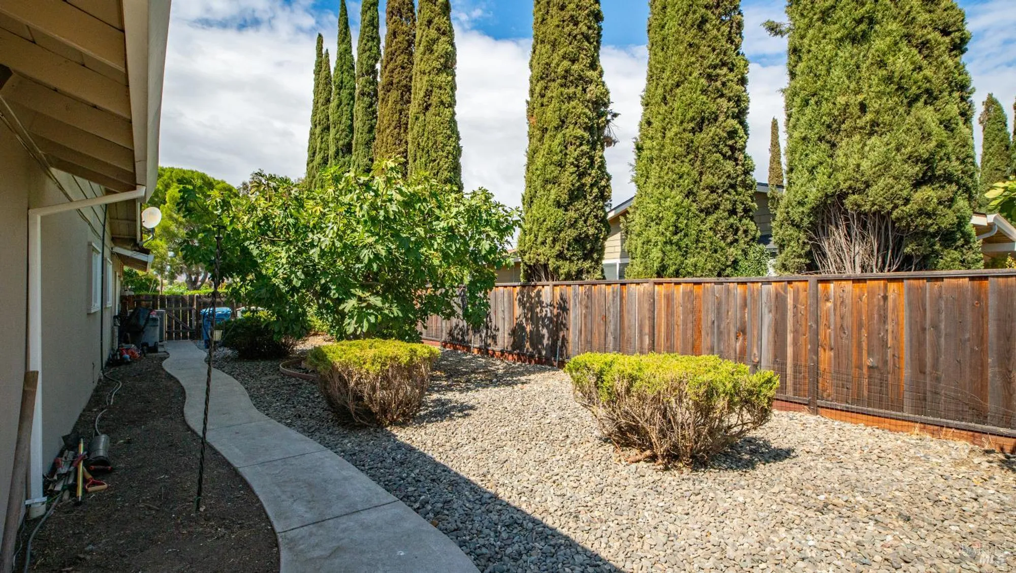 Property Slideshow image 46 of 59 | 442 yellowstone dr, Vacaville, CA, 95687