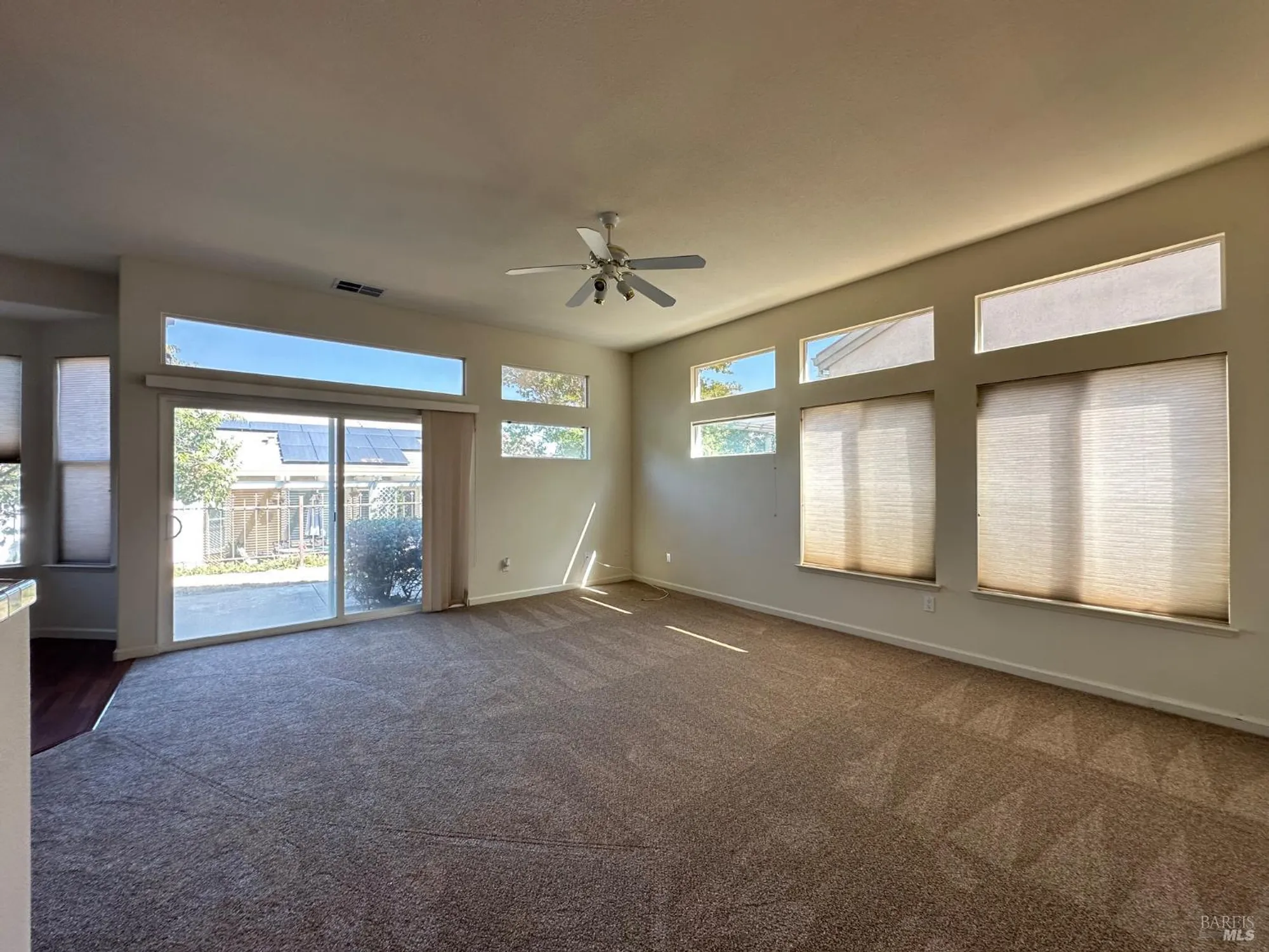 Property Slideshow image 6 of 18 | 470 edgewood dr, Rio Vista, CA, 94571