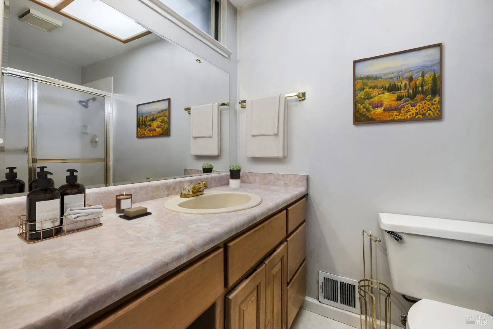 Property Slideshow image 16 of 24 | 7256 oakmont dr, Santa Rosa, CA, 95409